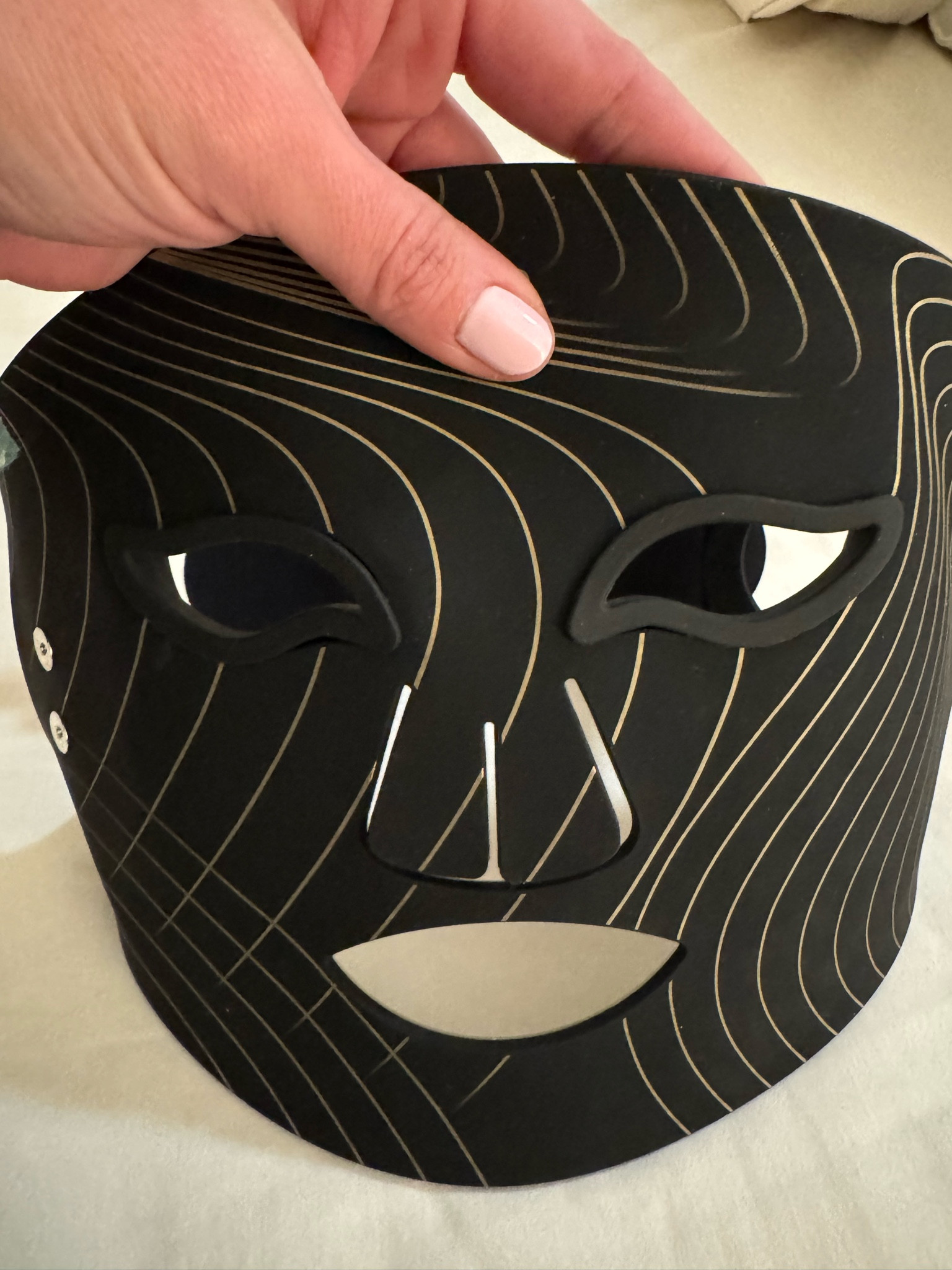 2025 is the year of getting my youthful skin back😂 This light therapy mask has amazing reviews and is so incredibly comfortable! Multiple light settings for different skin benefits!

#LTKBeauty #LTKSaleAlert #LTKGiftGuide