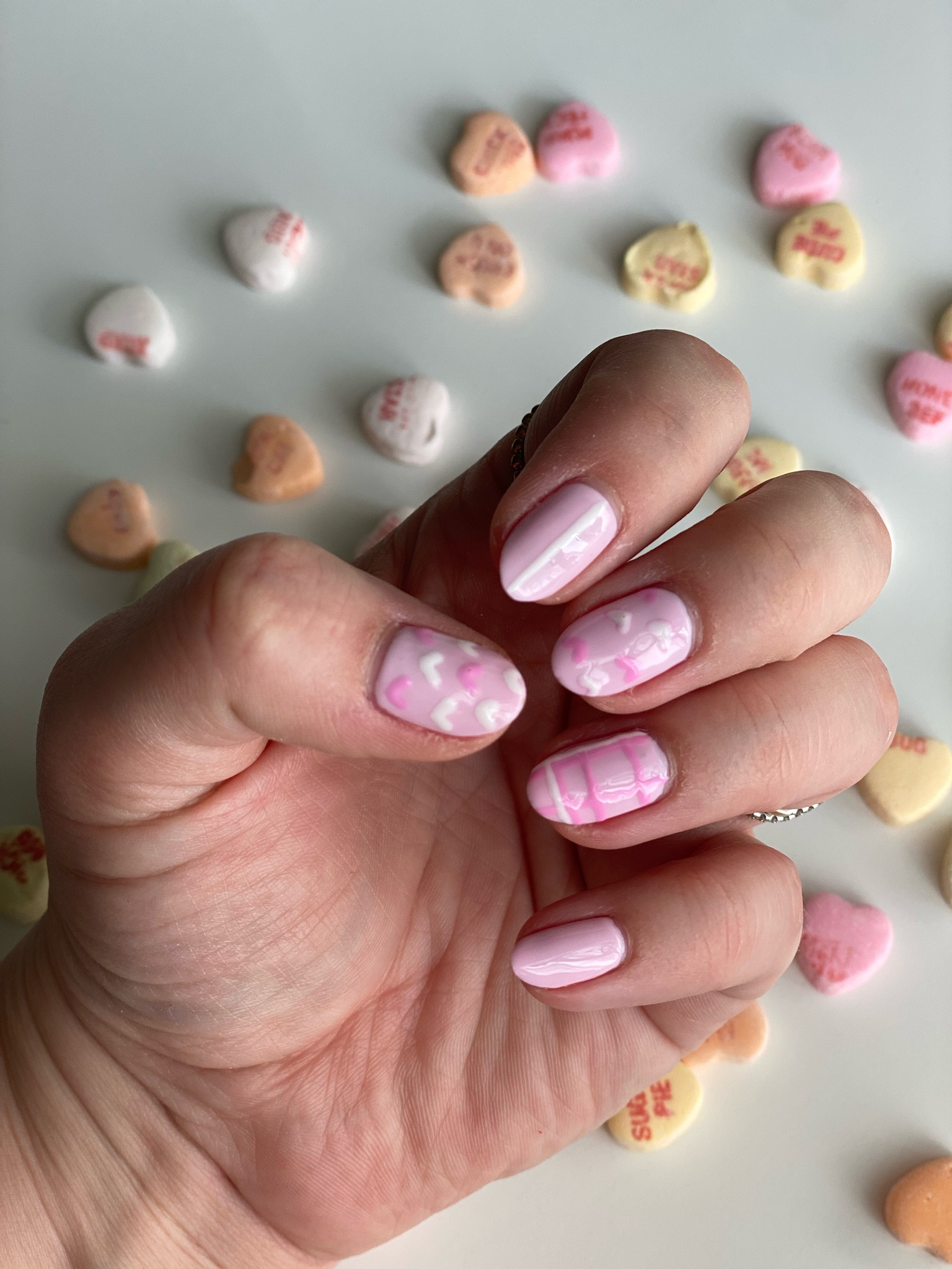 Valentine’s Day nails-diy gel nails

Gel nails at home
Nail design 
Pink nails
Amazon finds 
Nail care 


#LTKbeauty #LTKunder50 #LTKFind