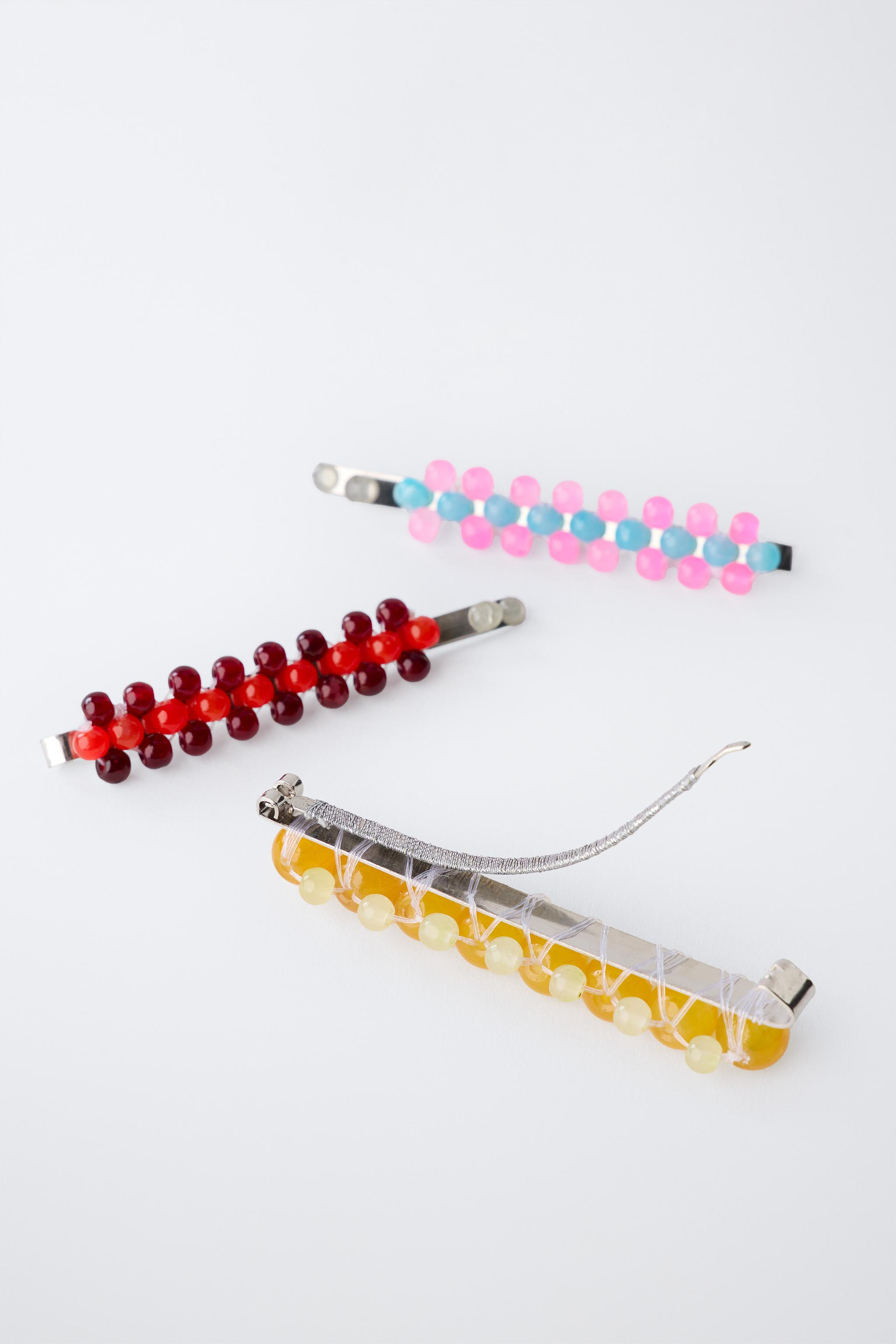 PACK OF THREE BEADED HAIR CLIPS | Zara UK