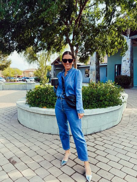 Denim on denim trend! 💙ruffle Denim blouse (linked similar)and Levi straight leg jeans (wearing size 27)

#LTKsalealert #LTKfindsunder50 #LTKstyletip