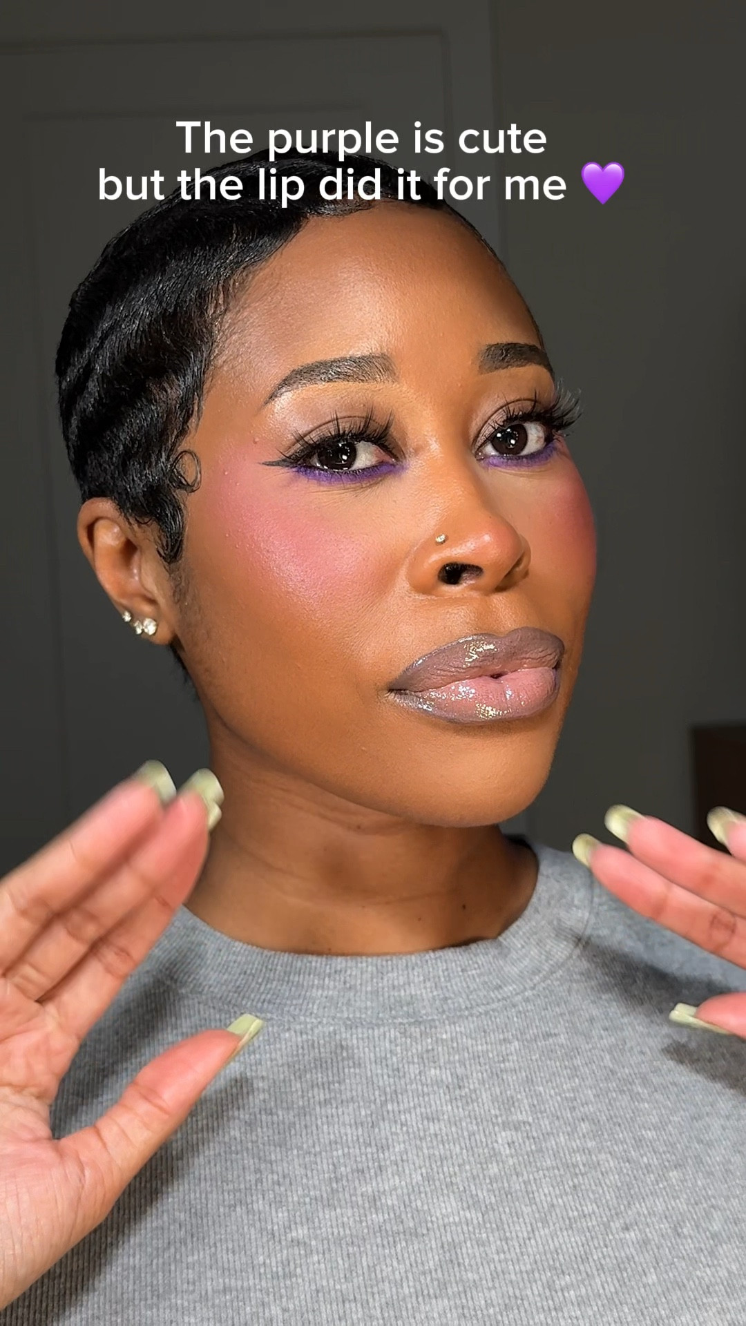 This purple undereye and cool toned lip #makeup 

#LTKBeauty