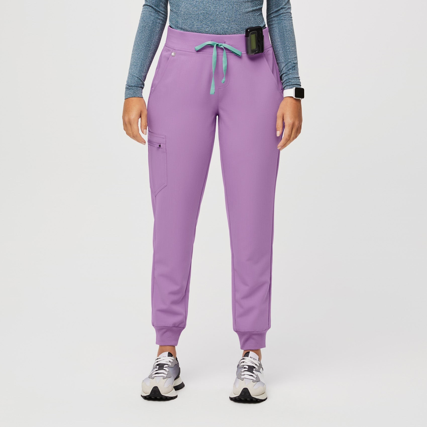 Women's Zamora™ Jogger Scrub Pants - Lilac Dawn · FIGS | FIGS