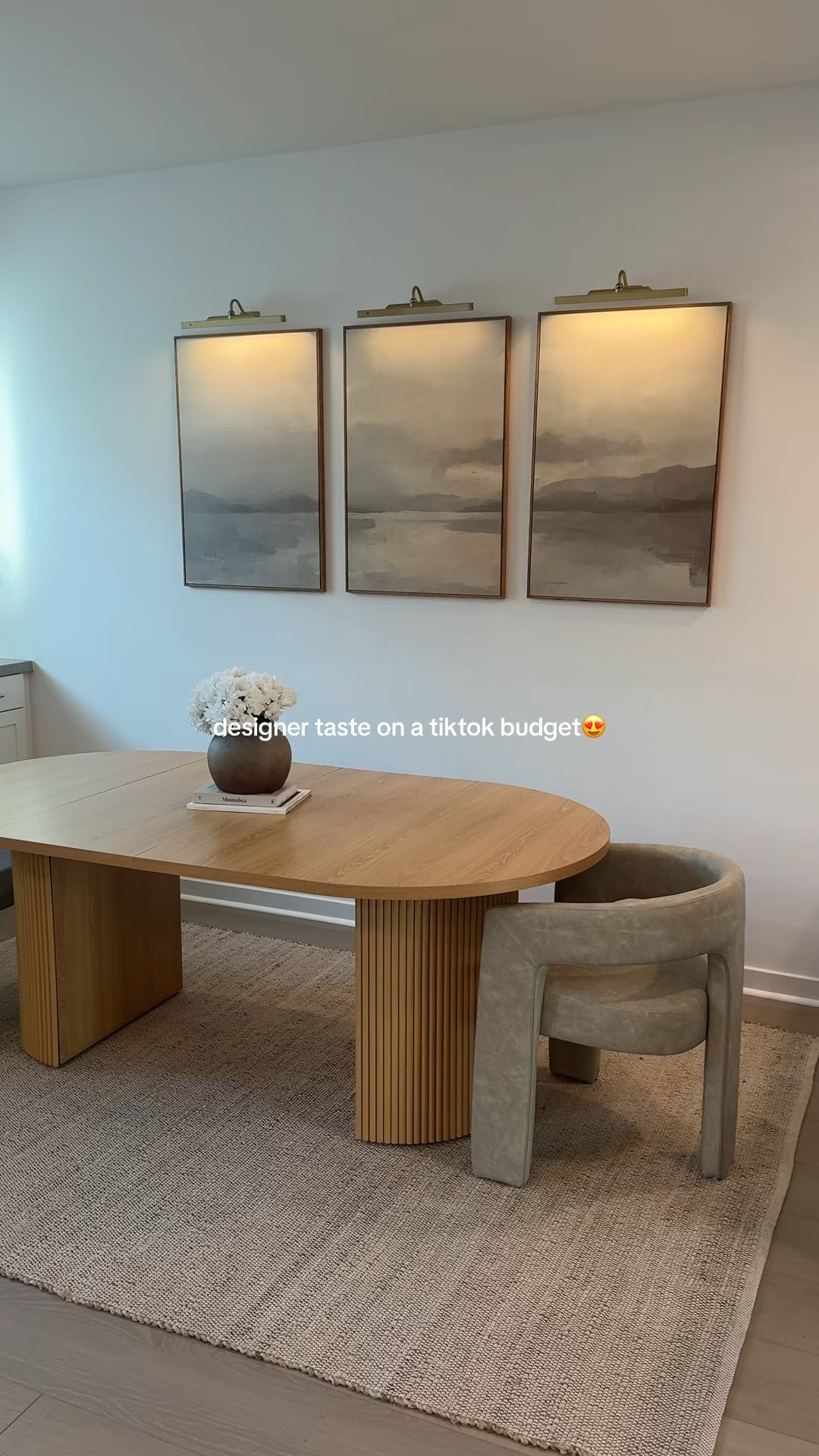 when you find a $2000
extendable dining table for less than $300🤩🤩🤩
#diningtable #table #extendablediningtable #wooddiningtable  #woodtable #diningroom #diningroomdecor

#LTKU #LTKHome