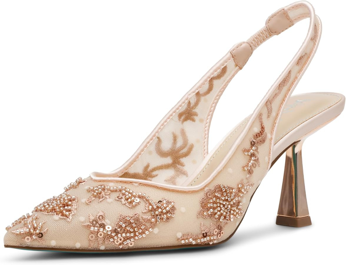 Betsey Johnson Womens Nikki | Amazon (US)