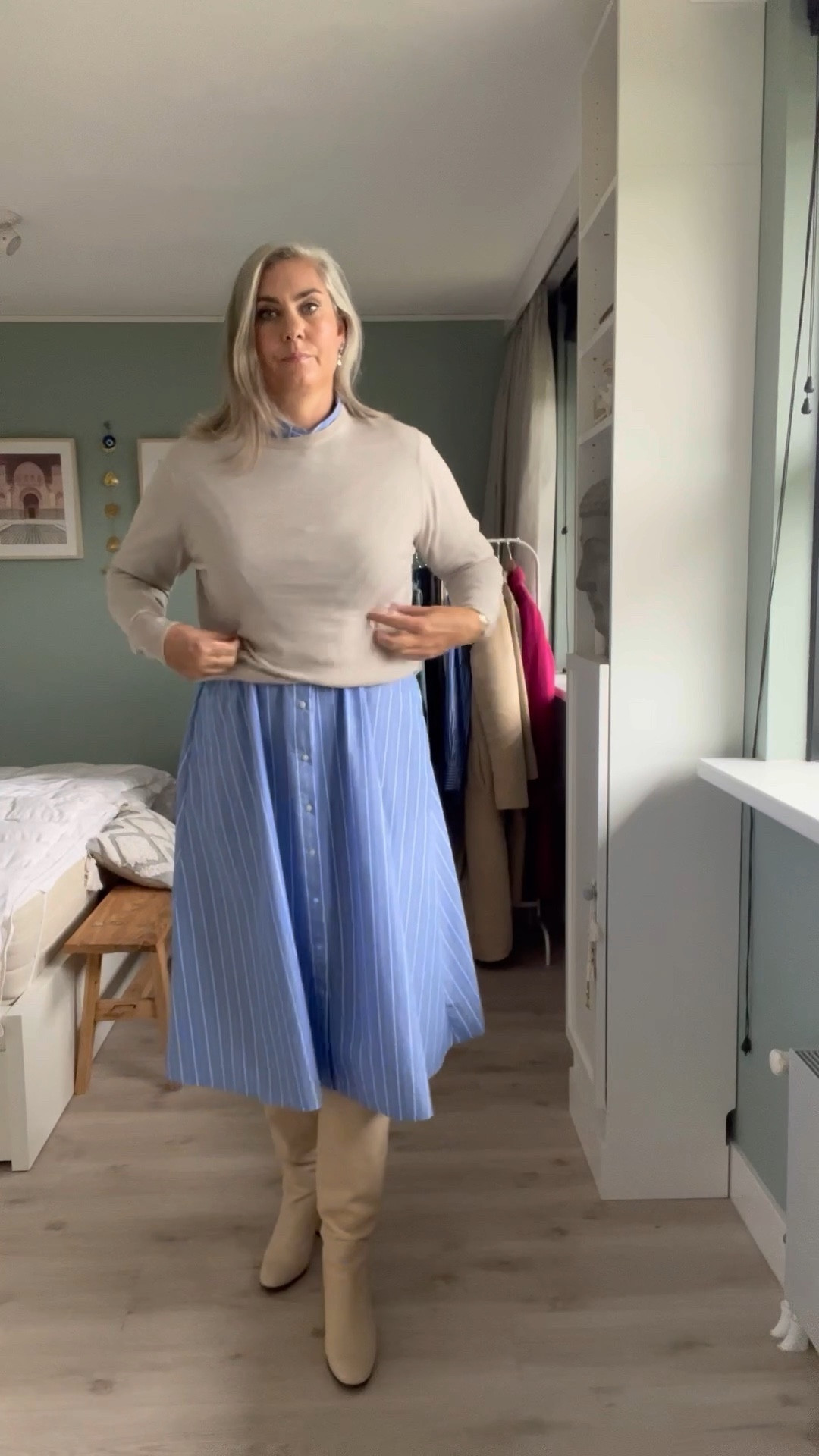 39 days of fall outfits

Beige merino wool sweater over a blue cotton striped shirt dress paired with beige high boots. Beige crossbody bag. 

#LTKstyletip #LTKmidsize #LTKworkwear