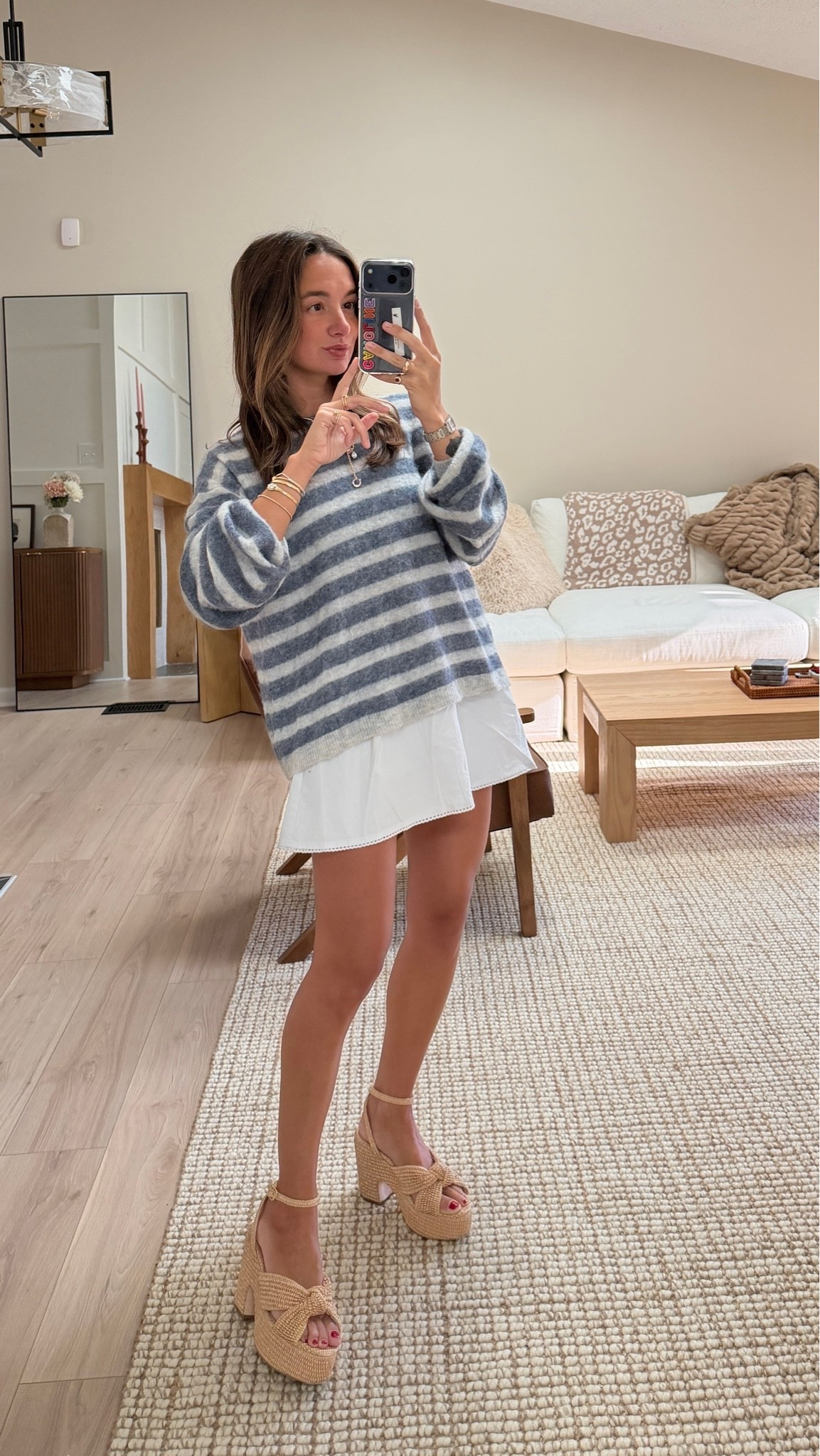 Wore to work! XS skirt small sweater