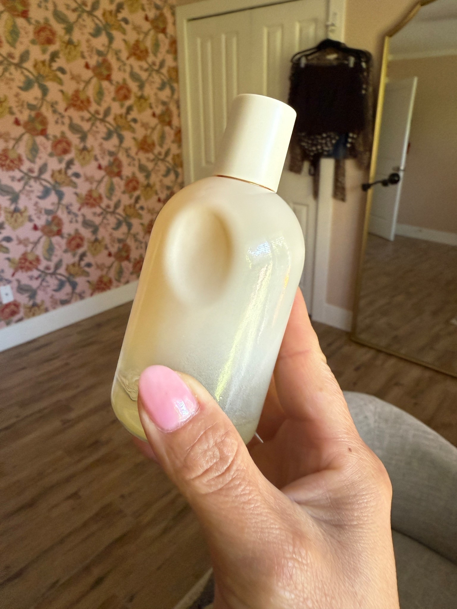 #perfume #parfum #glossier 

#LTKHome #LTKBeauty #LTKFindsUnder100