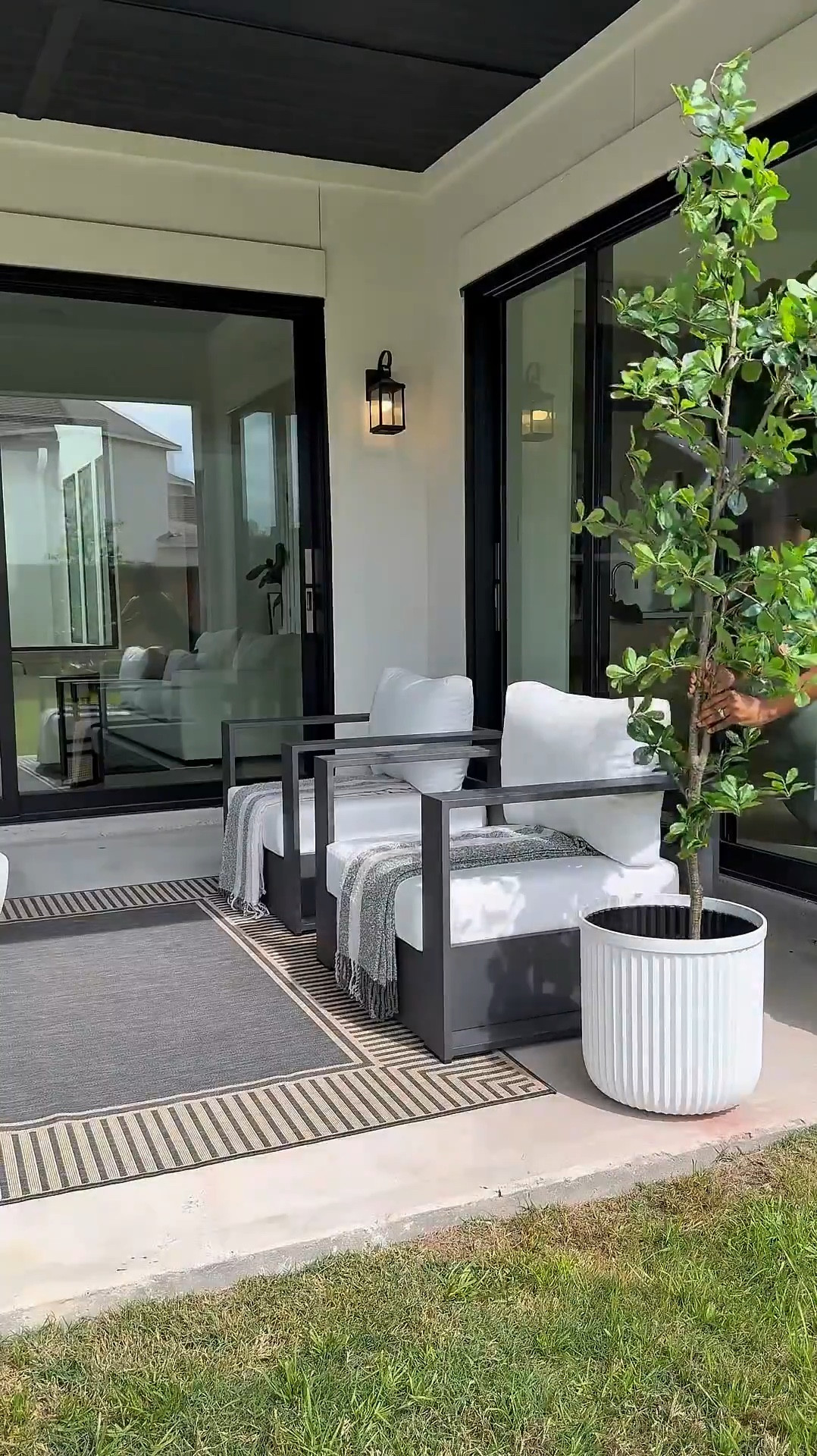  I’ve curated some amazing looks from @walmart that I know you’ll love! 🤍 Check out this STUNNING rocking chair! … and can you believe one is under $100!?! 

Shop the look on my LTK ! 🫶🏽

#LTKVideo

#LTKStyleTip #LTKHome #LTKSaleAlert

#LTKSummerSale