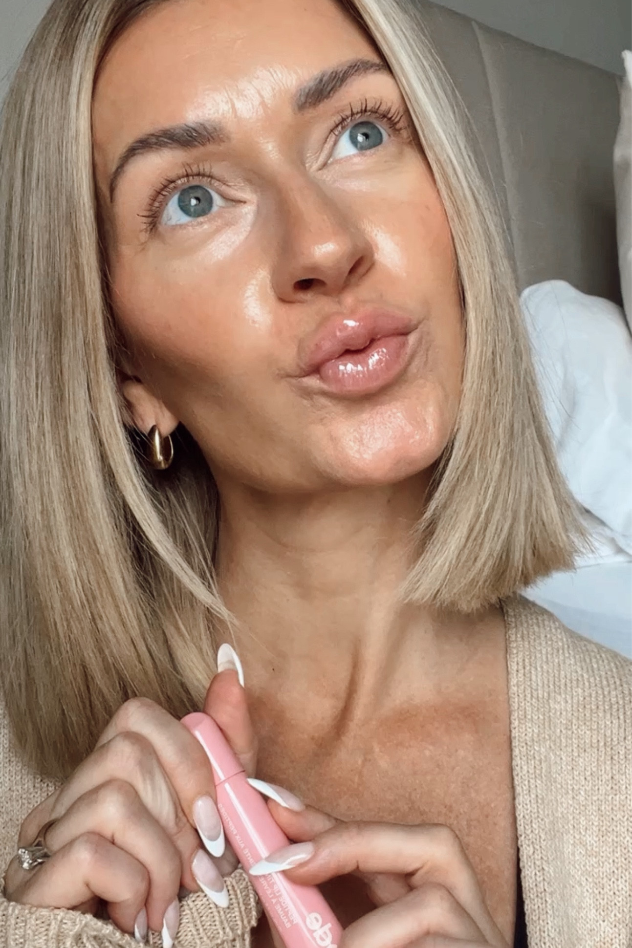 Rhode Beauty Peptide Lip Tint 10/10! 

#lipgloss #rhode #haileybeiber #beauty #makeup #pinkgloss

#LTKFindsUnder50 #LTKGiftGuide #LTKBeauty