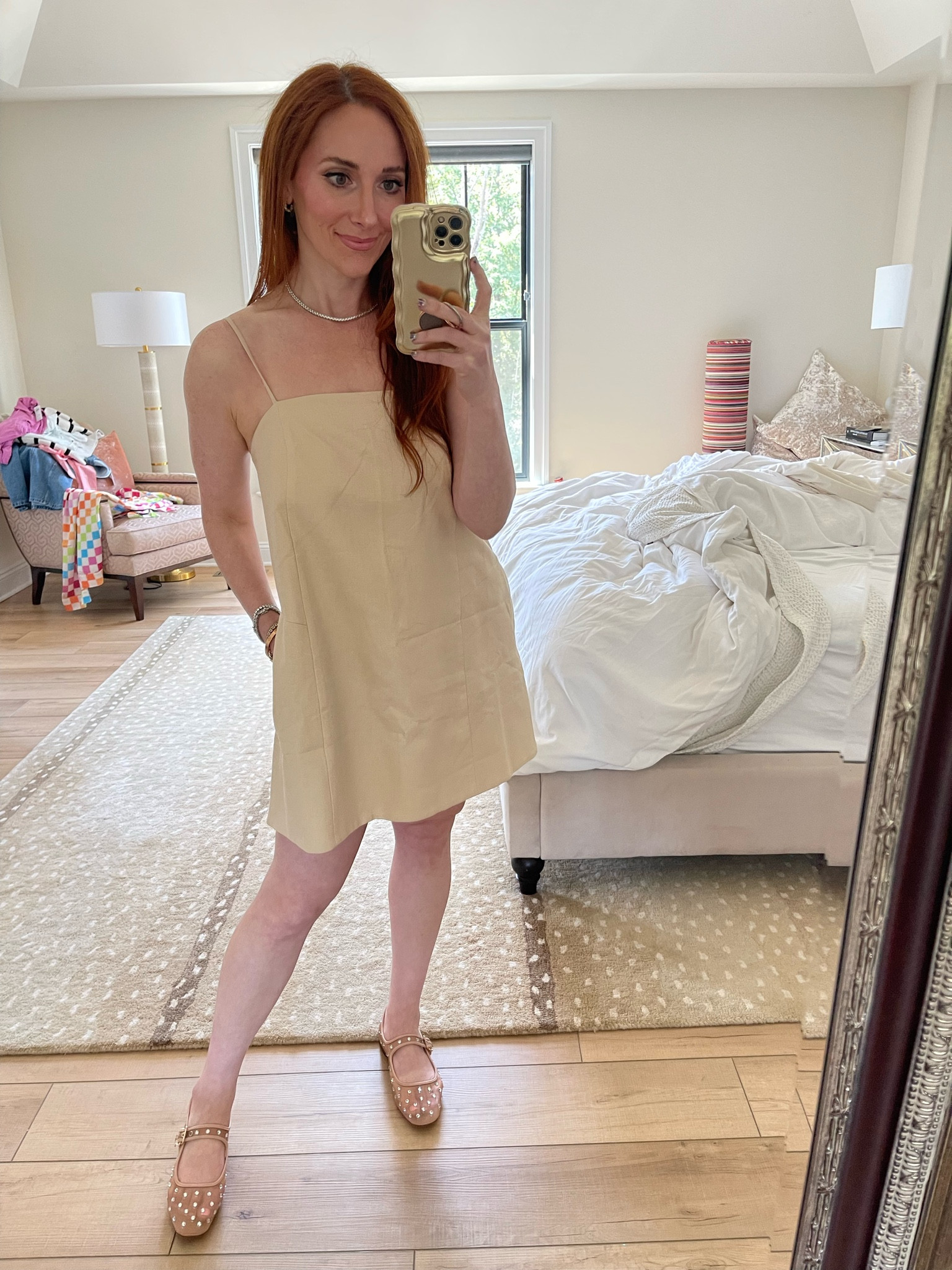 The cutest summer date night look. NEVERMIND MY LEGS.