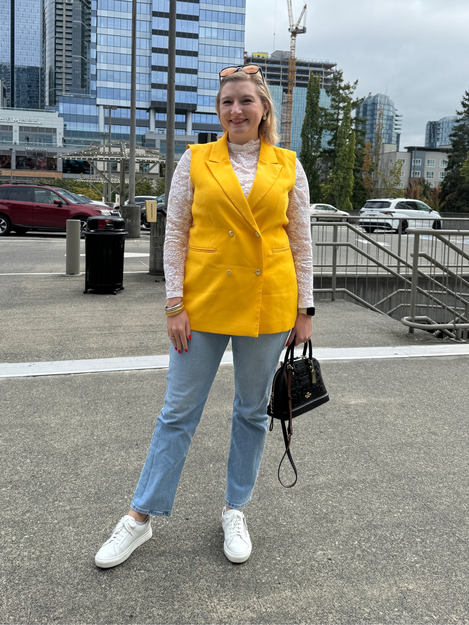 Chic day out 

#LTKMidsize #LTKShoeCrush #LTKStyleTip