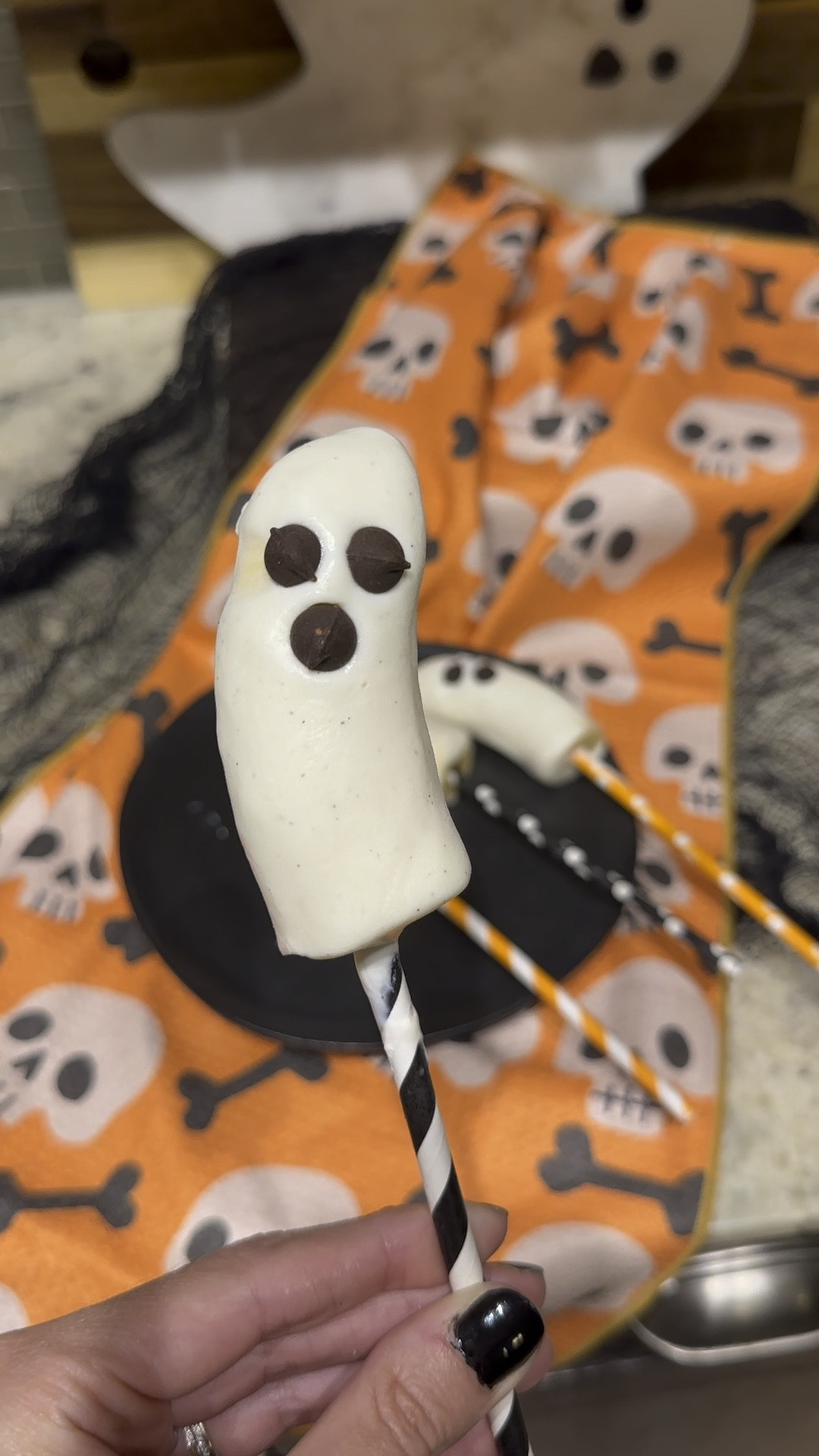 Kids and adults will LOVE these!!!! A healthy spooky snack! 👻

#LTKSeasonal #LTKVideo