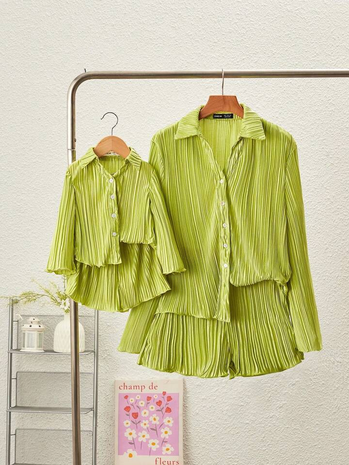 SHEIN Mommy And Me Matching Outfits, Baby Girl's Casual Solid Color Matte Pressed Pleat Lapel Lon... | SHEIN