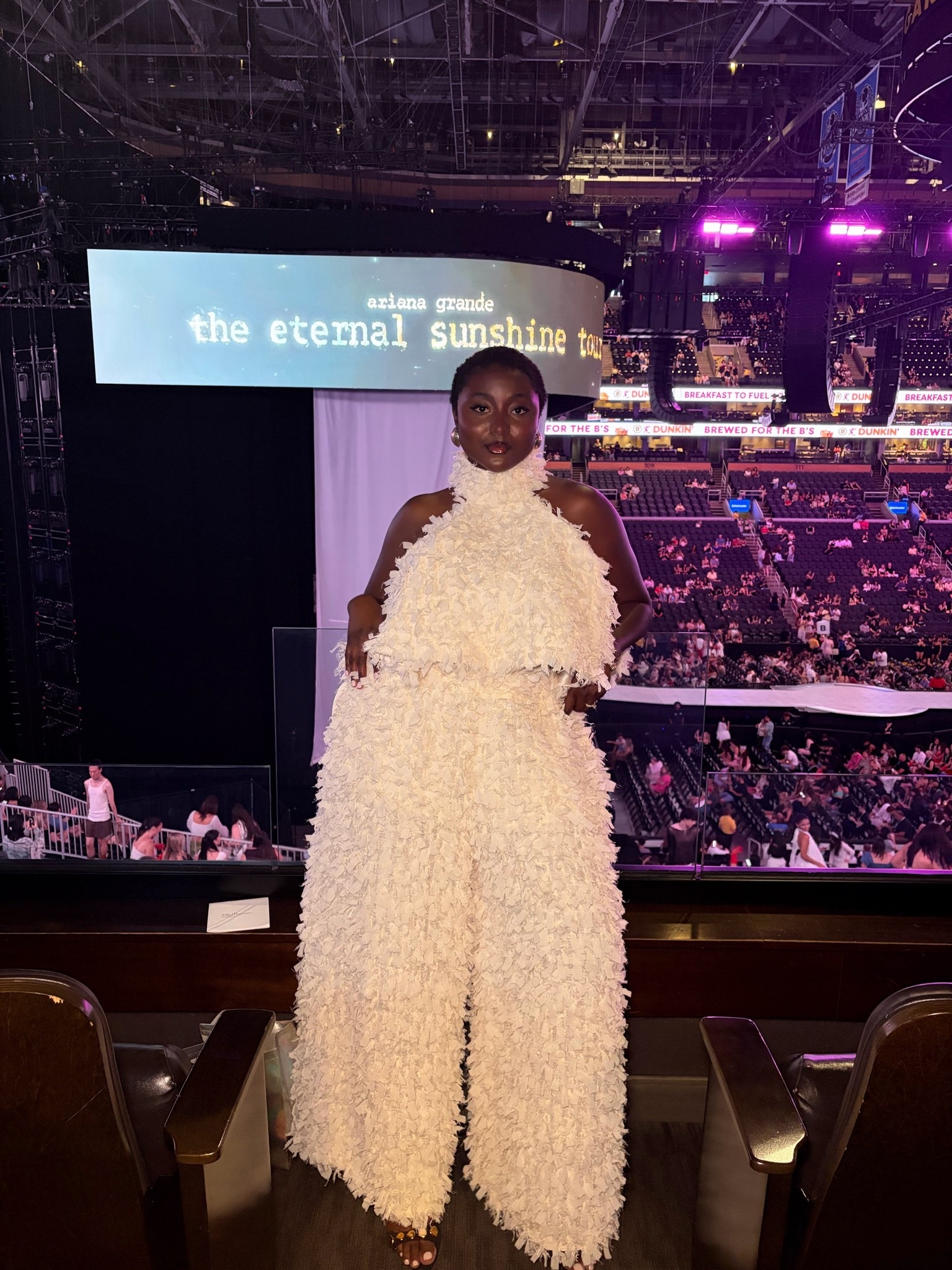 What I wore to the Ariana Grande concert with R.e.m beauty!

#LTKootd