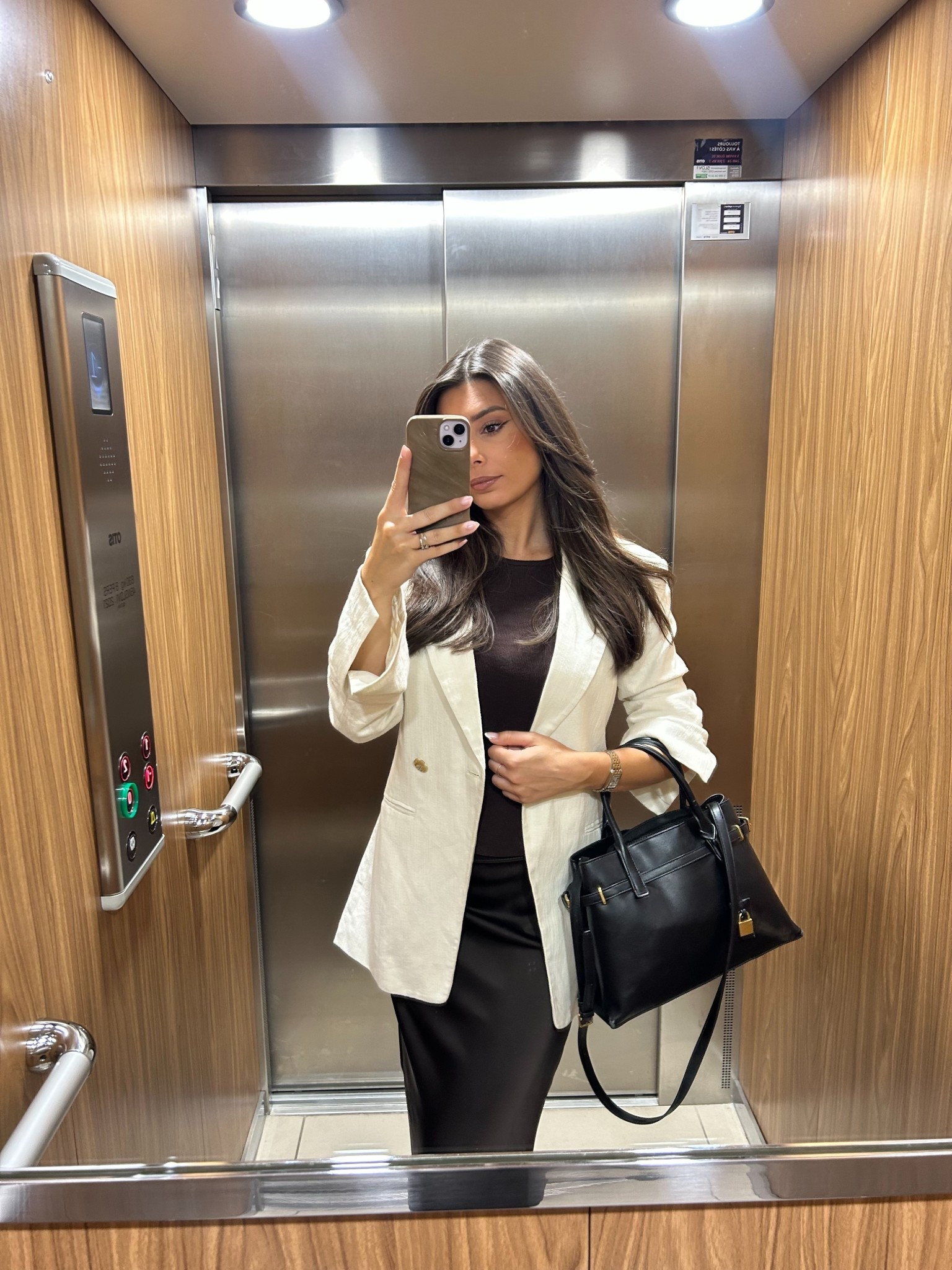 Outfit of the Day 👜

#LTKFashionMonth #LTKfrance #LTKworkwear