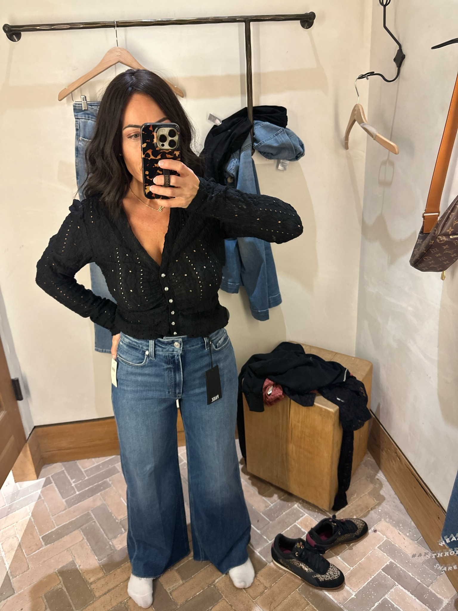 Anthropologie sale
Jeans for petite 
Paige Anessa wide leg jeans
Black lace top
Date night outfit 