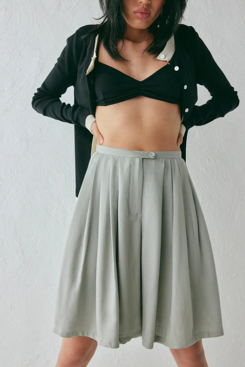 Luca Bermuda Shorts Sage | VRG Grl