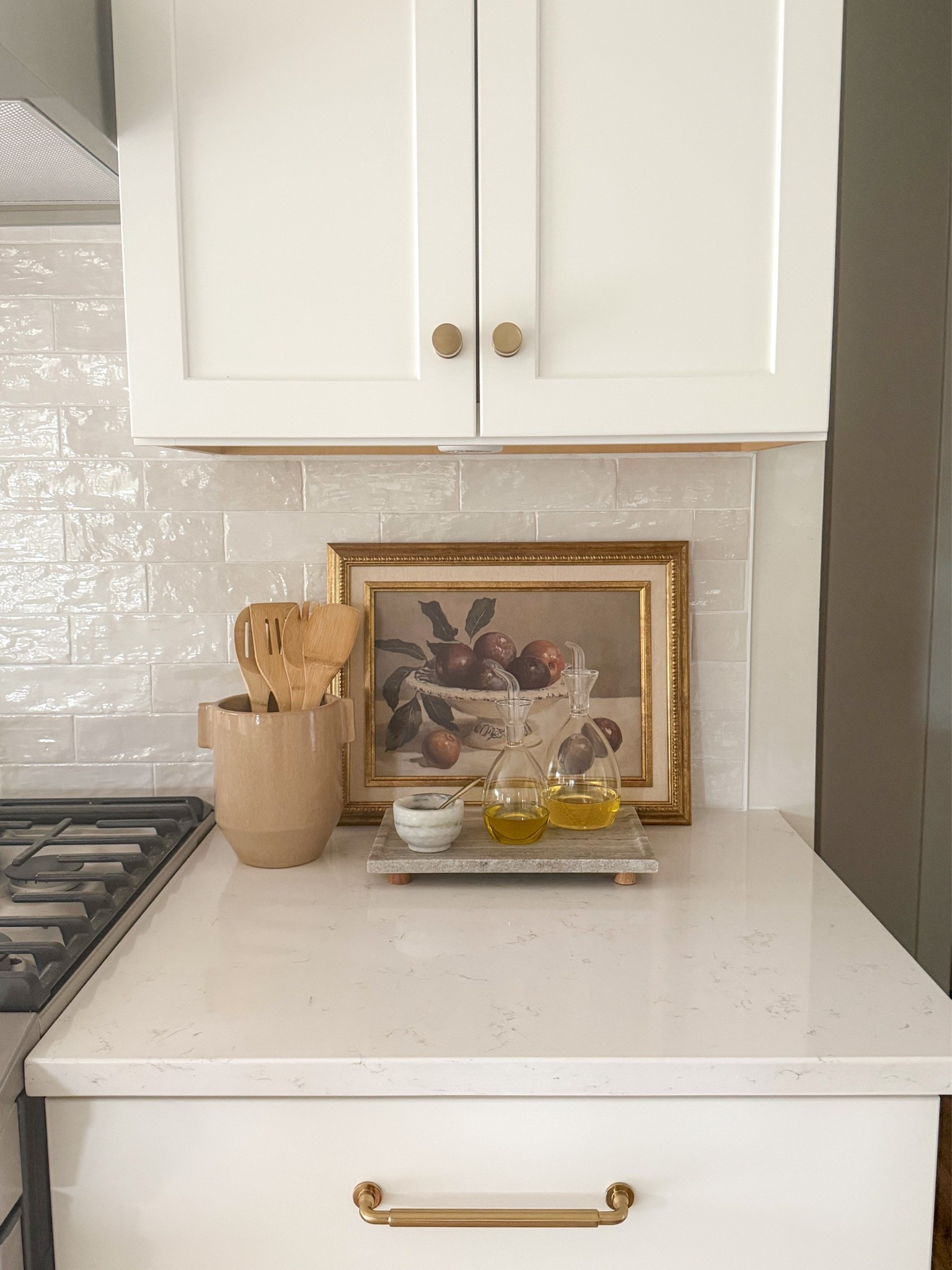 Fall kitchen styling 
#fallstyle #falldecor #whitekitchen #fallart #hardware

#LTKHome #LTKSeasonal #LTKSaleAlert