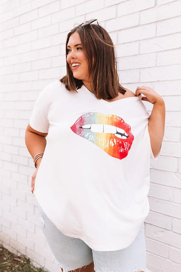 Tie Dye Lips Shift Tee In White   Curves | Impressions Online Boutique