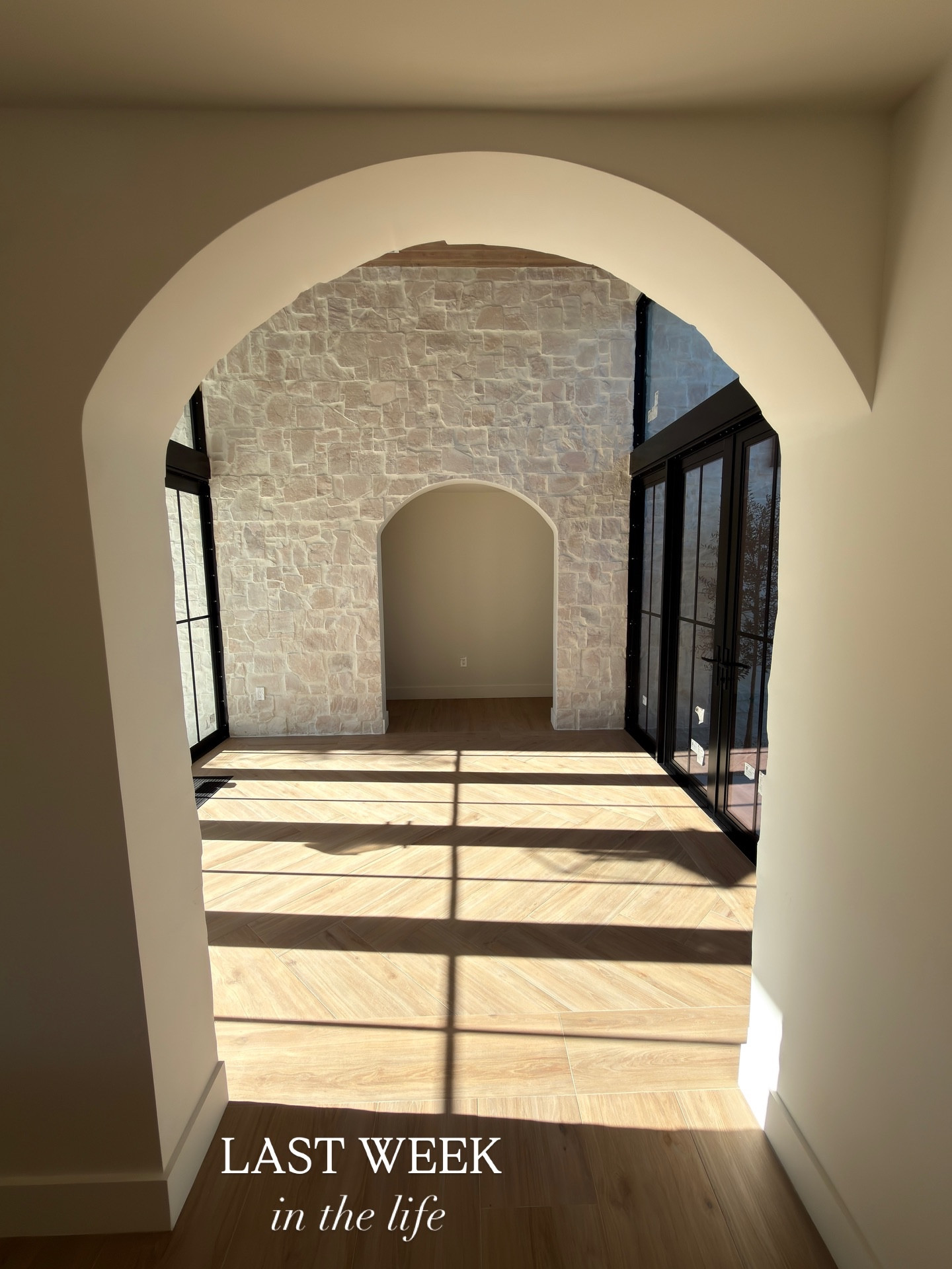 Life lately, exactly as it is. Busy days, quiet moments, and a lot to be thankful for 🙏🏼✨