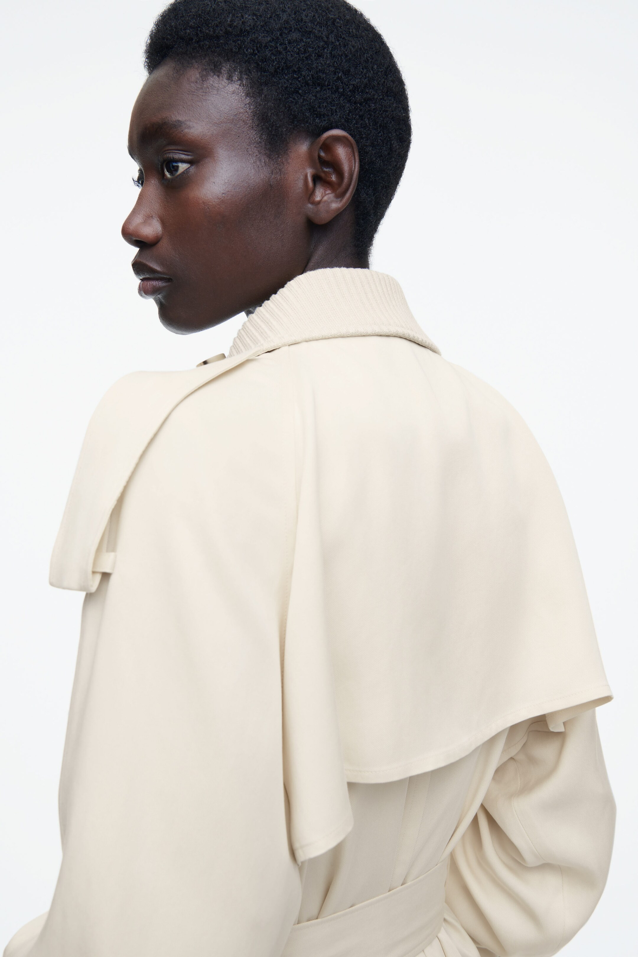 KNITTED-COLLAR TRENCH COAT - LIGHT BEIGE | COS UK