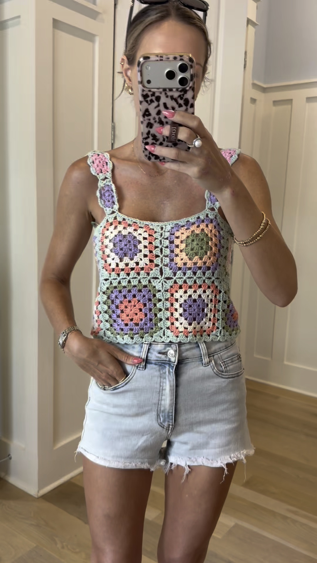 The cutest crochet tank!🌸🩵🧡

#LTKgrwm #LTKootd #LTKSeasonal