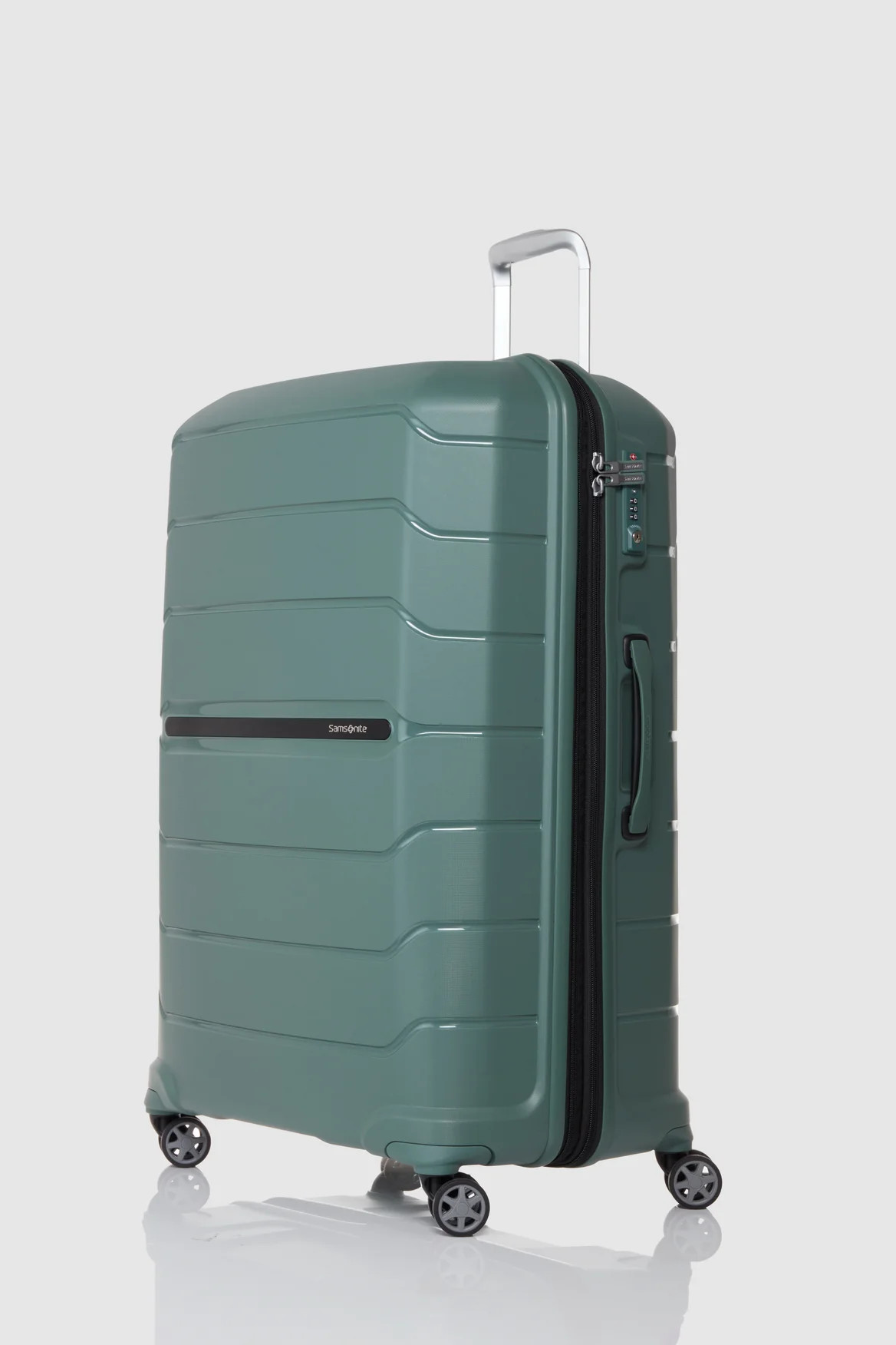 Oc2lite Check-In 81cm Suitcase | Strand Australia