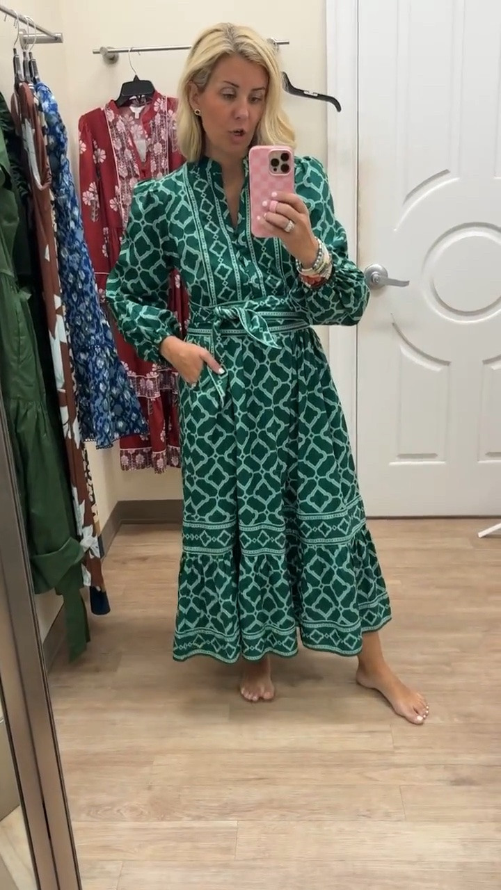 Wow I’m grabbing this one for sure! I’m wearing a size small. ￼

#LTKdayinmylife #LTKootd #LTKmomlife