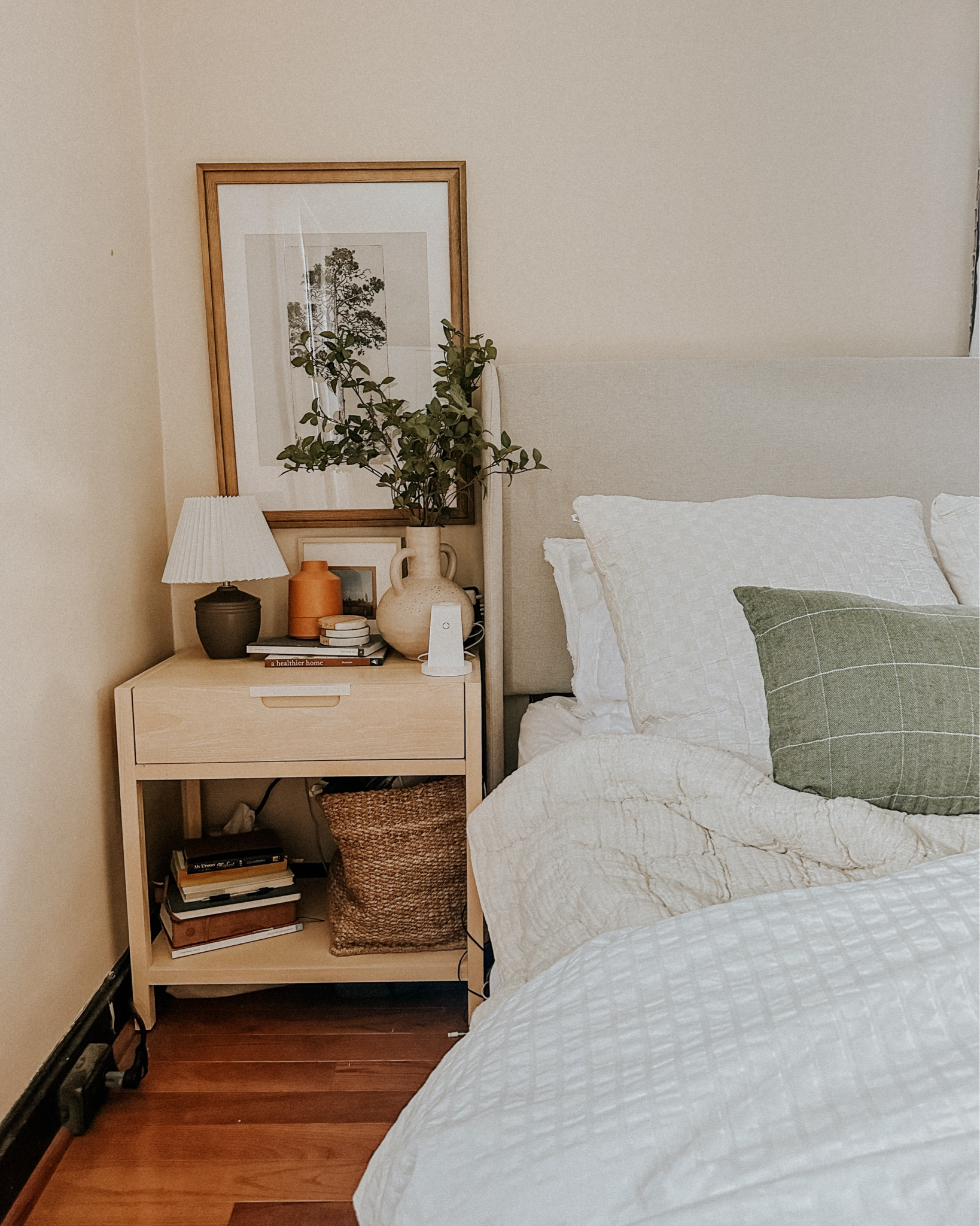 Still loving my bedroom glow-up ✨

#bedroom #styling #textures #comfy #neutrals

#LTKHome