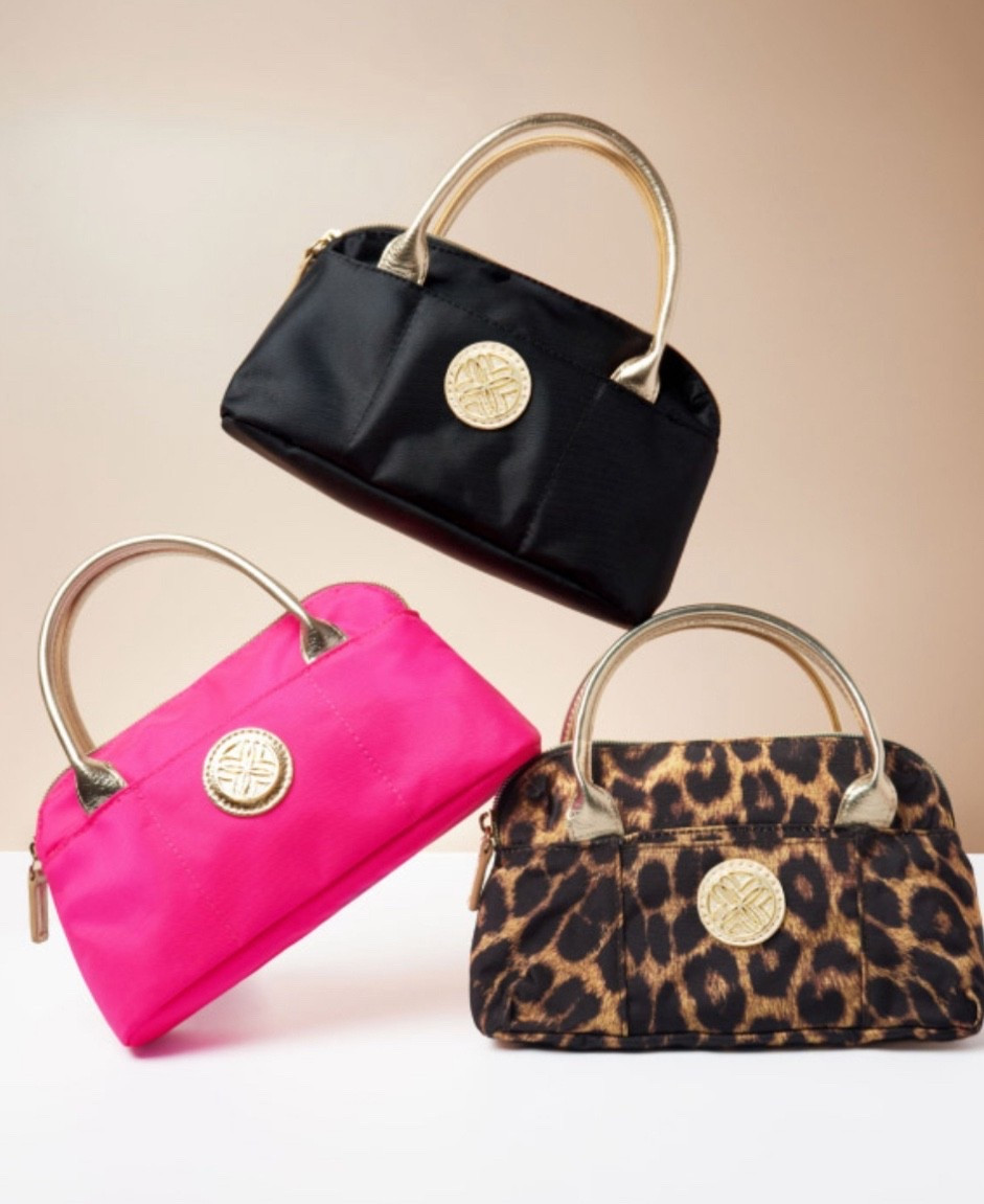 The cutest little Lilly Pulitzer purses
Kerrington Top Handle Mini Bag

#LTKSeasonal #LTKItBag #LTKGiftGuide