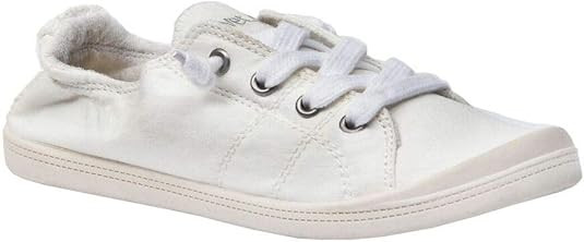 Cover Girl Reise Canvas Sneaker | Amazon (US)