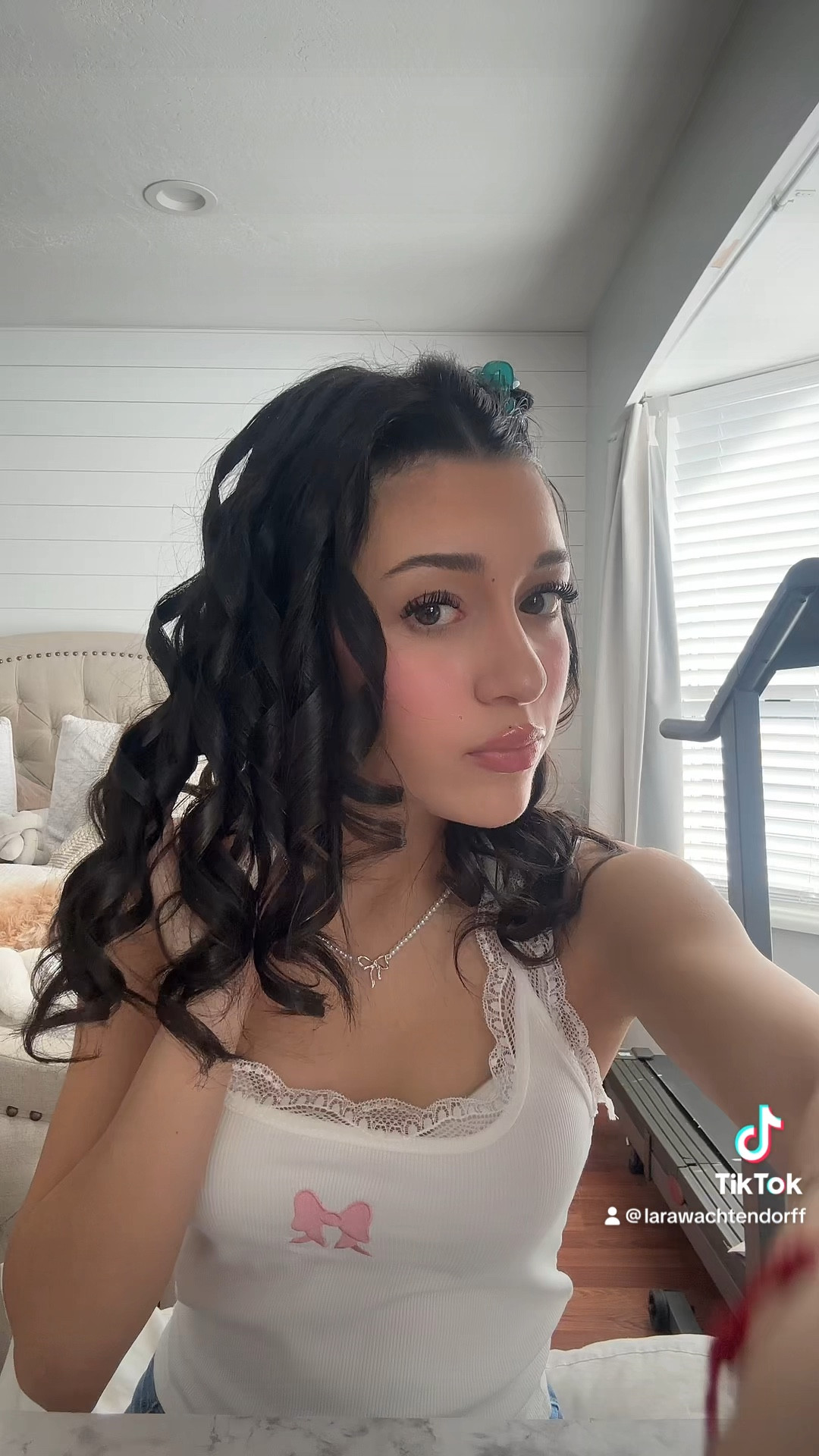 Beach waver hairstyle with me 
I got the cute color pink but the are many colors to choose from 🎀💗

#LTKVideo #LTKbeauty #LTKstyletip