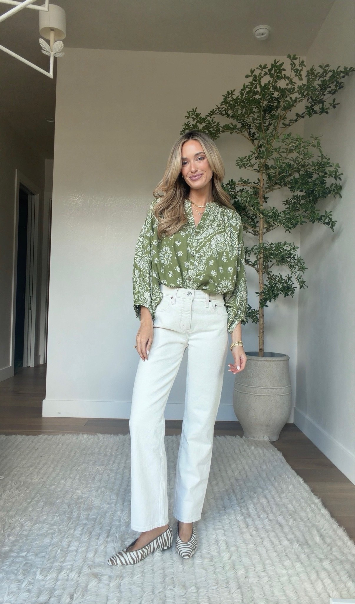 This top comes in a few colors! I’m wearing an xs

#LTKgrwm #LTKootd #LTKdayinmylife