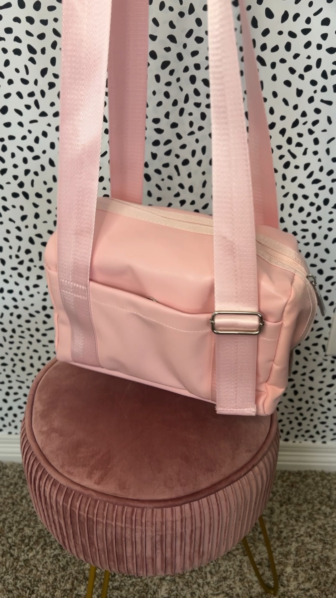 Mini gym bag for women. Inside pockets/zipper pouch, outside snap pocket, adjustable straps. Perfect size for the girlie who doesn’t carry a lot, but still wants a bag!

#LTKFindsUnder50 #LTKGiftGuide #LTKFitness
