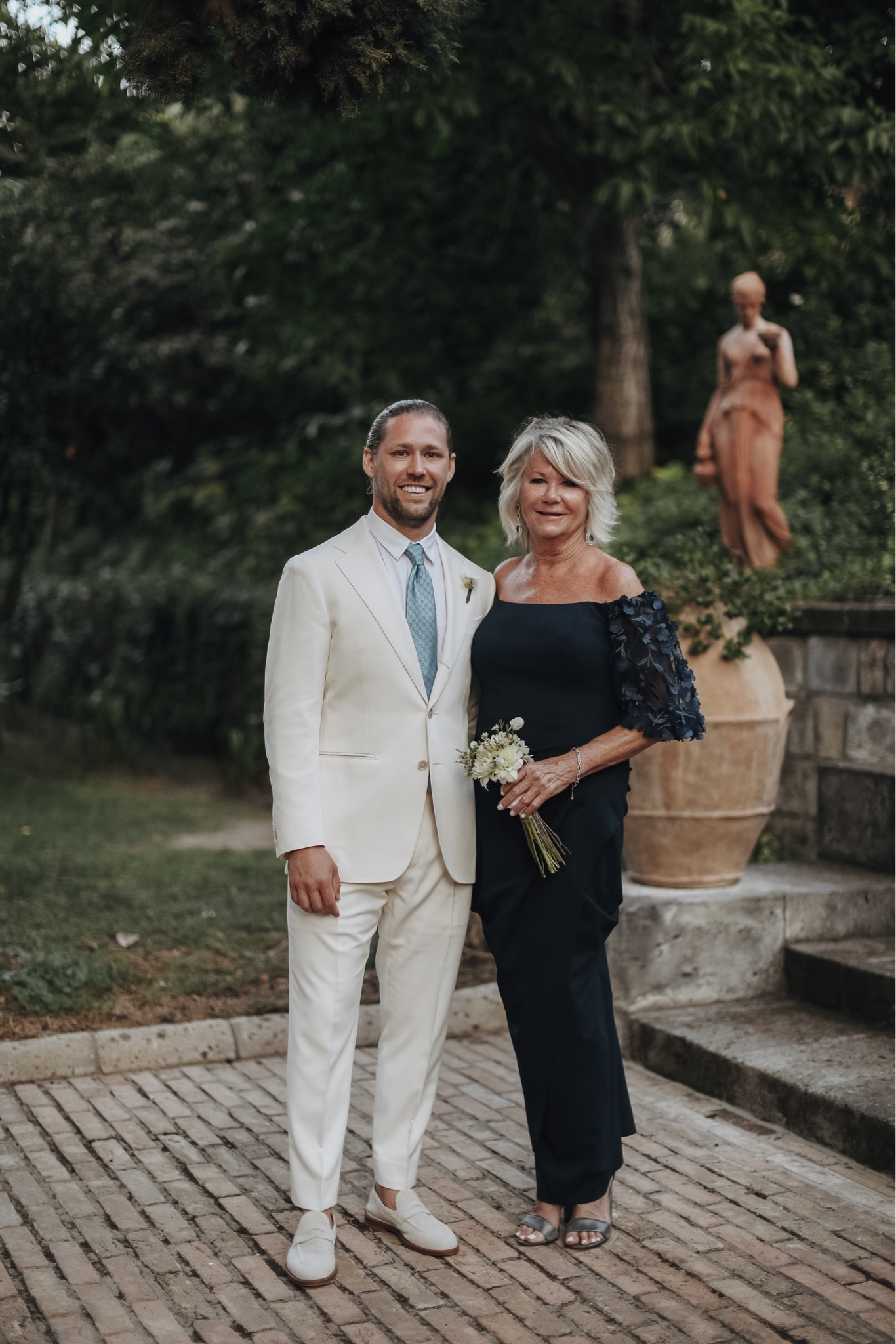 Mother of the groom dress
Black tie formal 
Wedding guest dress 
Navy blue gown 