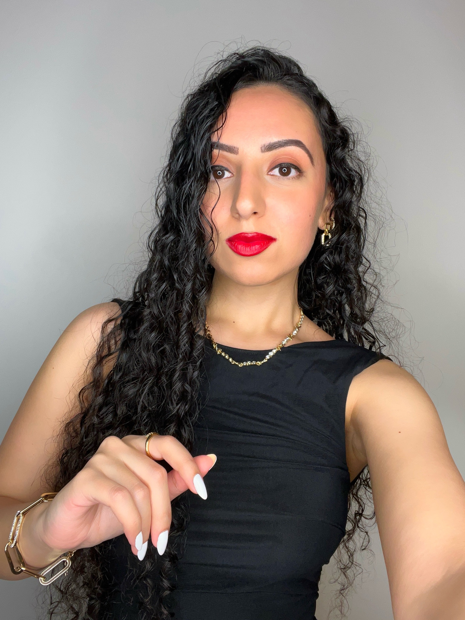 Throwback to one of my favorite full makeup looks with red lipstick 💄 
.
SALE: Sephora Collection Baked Face Palette !!
.
🔖 Follow @its.sandyibrahim for more
.
🔖 Subscribe to my LTK for more

#LTKStyleTip #LTKSaleAlert #LTKBeauty