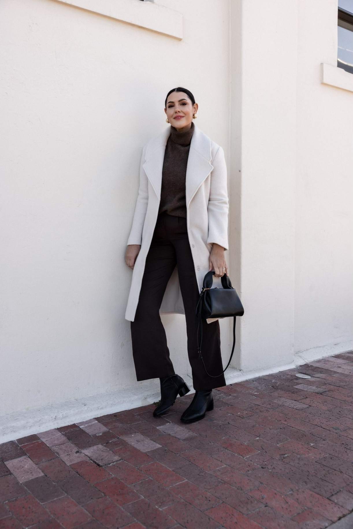 This month I’m taking notes from celebrity stylist Erin Walsh’s collection with @onequince, mixing my neutrals pieces with darker tones and layering textures like a pro. I’ve linked all of my favorites from the collection in my LTK!


@onequince #quincepartner 


I'm in the medium of the coat -- great fit but size up if you want to layer VERY chunky sweaters under it. As it is a true to size fit. 

I'm in the medium of the sweater, TTS. 

I'm in the 10 of the pants but they run snug at the waist! The boots fit like a glove -- they're perfect and so so comfy! 

 