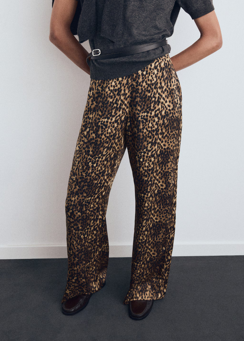 Leopard-print satin trousers | Mango (US/MX/AU)