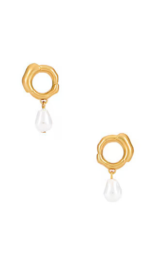Cult Gaia Meerah Earring in Antique Brass. Size all. | Revolve Clothing (Global)