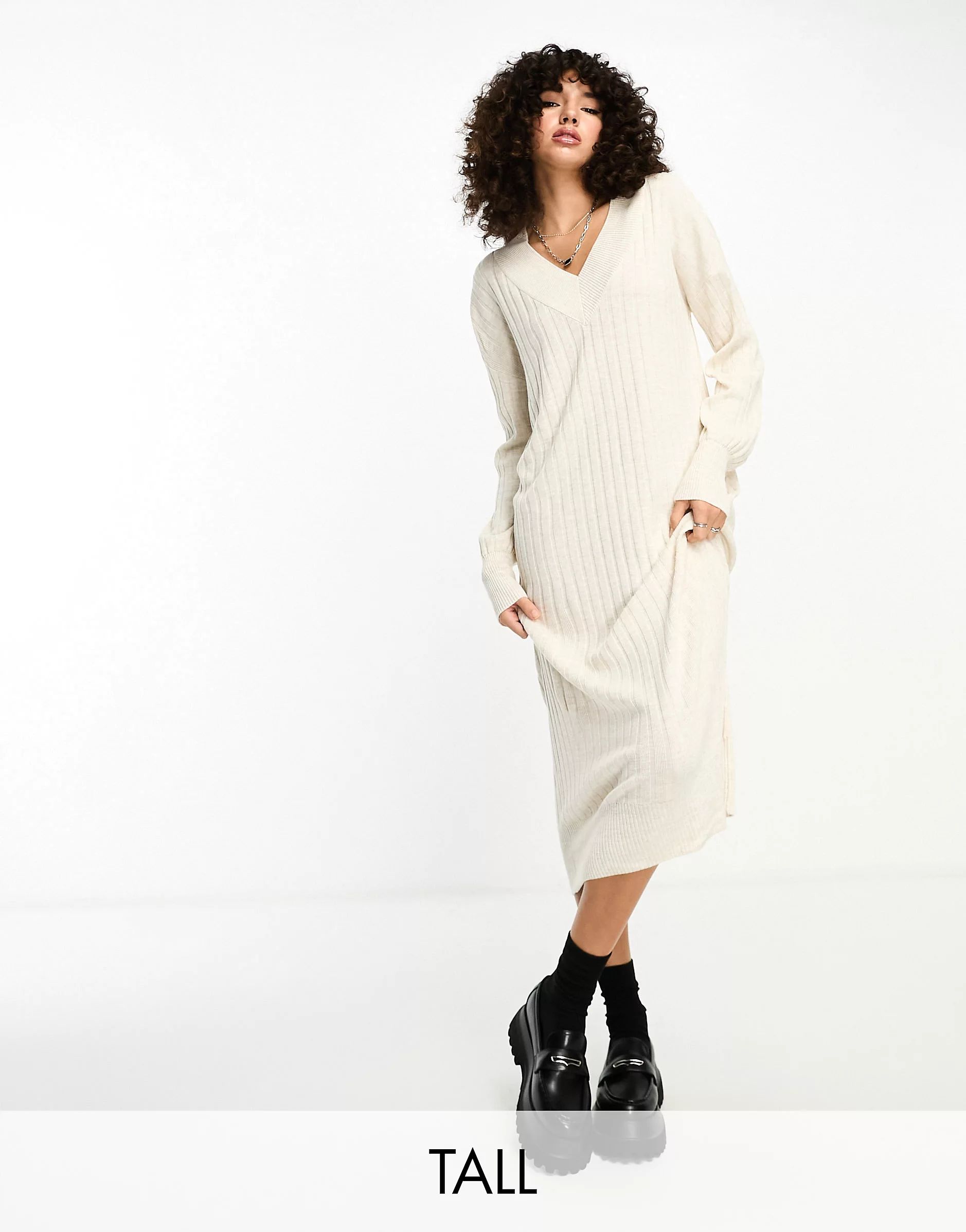 Only Tall knitted v neck maxi dress in cream | ASOS (Global)