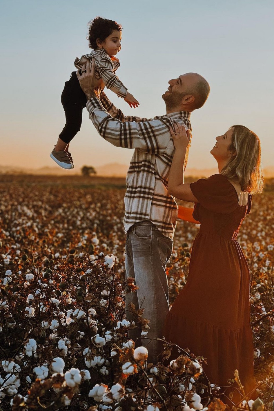 Fall family photos🤎 

#familyphotos #familyfalloutfits #familyfallphotos #familyoutfits #mamaandmini #mamaandbaby #outfitideas #outfits #falloutfits #falloutfitideas #styleideas #styletip #babyboy #babyboyoutfits #babyboyfalloutfits ##style #fallphotos #hmkids #hmbabyboy #hmtoddlers #morninglavender #morninglavenderdresses #toddlerkids #autumnstyle #maxidresses #falldresses 

#LTKFamily #LTKStyleTip #LTKSeasonal