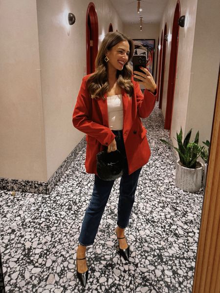 Date night outfit inspo! Size S in top & blazer & jeans for TTS (25R) so do shoes!