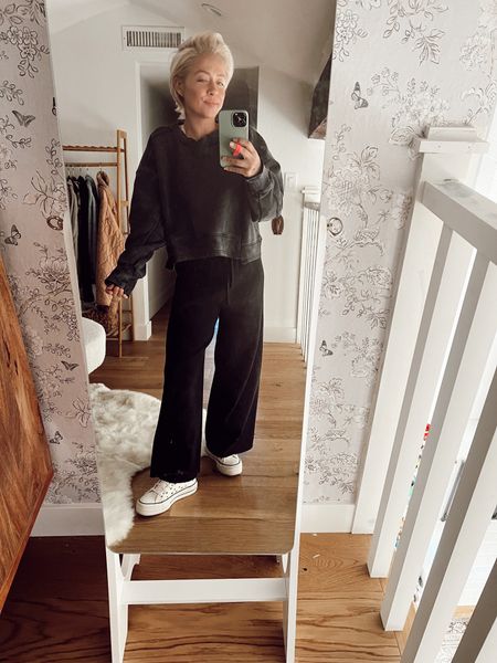 Work from home in the rain cozy outfit style 

#LTKshoecrush #LTKfit #LTKstyletip
