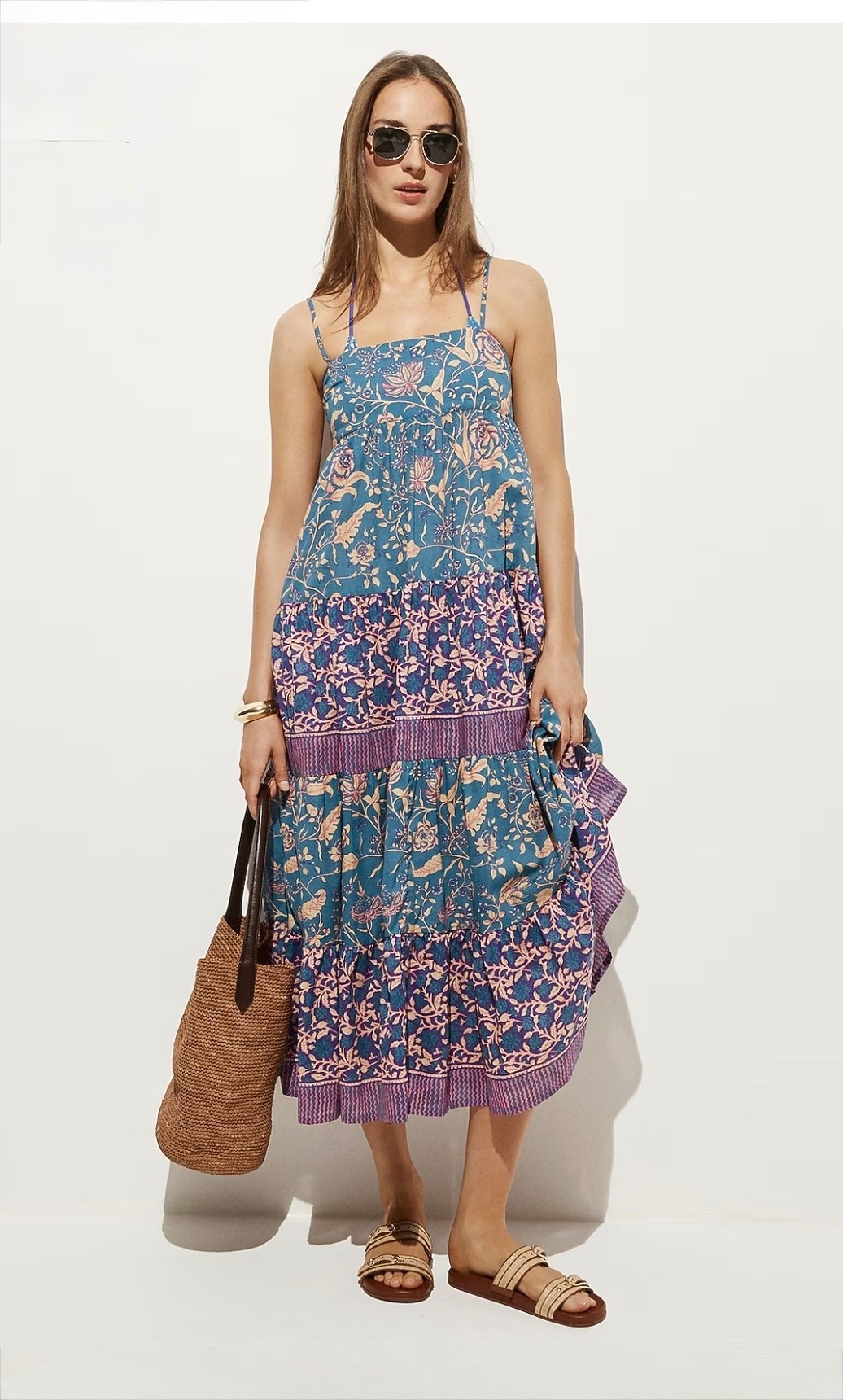 Cotton voile tiered sundress

This sweet style comes with different colorful block prints for every tier and easy adjustable straps. Plus, it's crafted from 100 percent cotton voile that's ultra-lightweight and subtly sheer

#LTKSeasonal #LTKWorkwear #LTKTravel