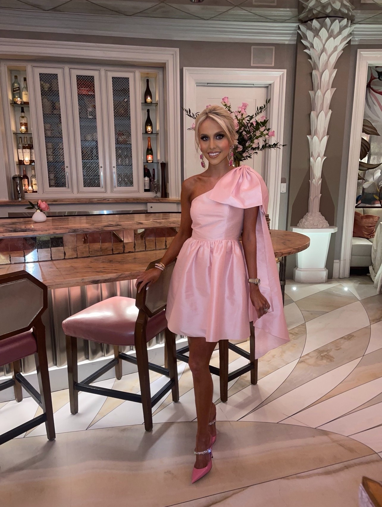 🌸 The sweetest southern charm dress! This Sachin & Babi beauty is perfect for a spring event, whether it’s a bow-themed party, baby shower, brunch or garden party. 💕 Paired with my Jimmy Choo heels for an effortlessly elegant touch! ✨ 

#SpringStyle #SachinAndBabi #BabyShowerOutfit #SouthernCharm #JimmyChoo 


#LTKSpringSale 

#LTKFindsUnder100 #LTKSeasonal