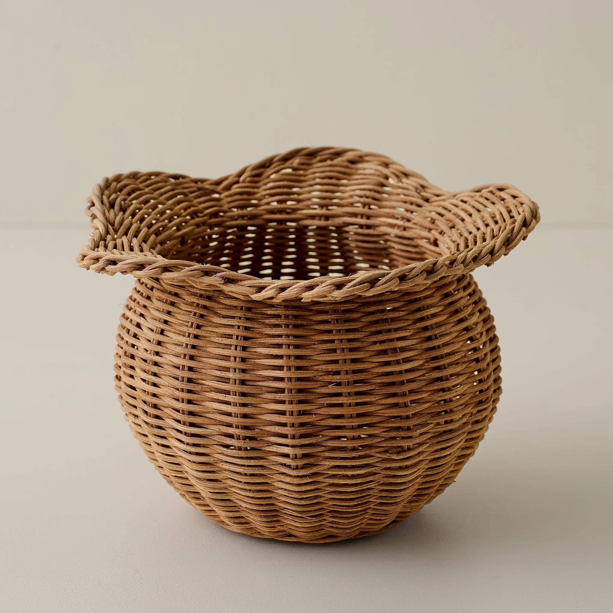 Perry Scalloped Rim Woven Vase | Magnolia