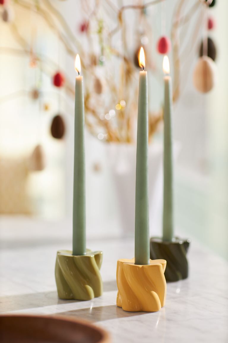 Stoneware candlestick - Pistachio green - Home All | H&M GB | H&M (UK, MY, IN, SG, PH, TW, HK)