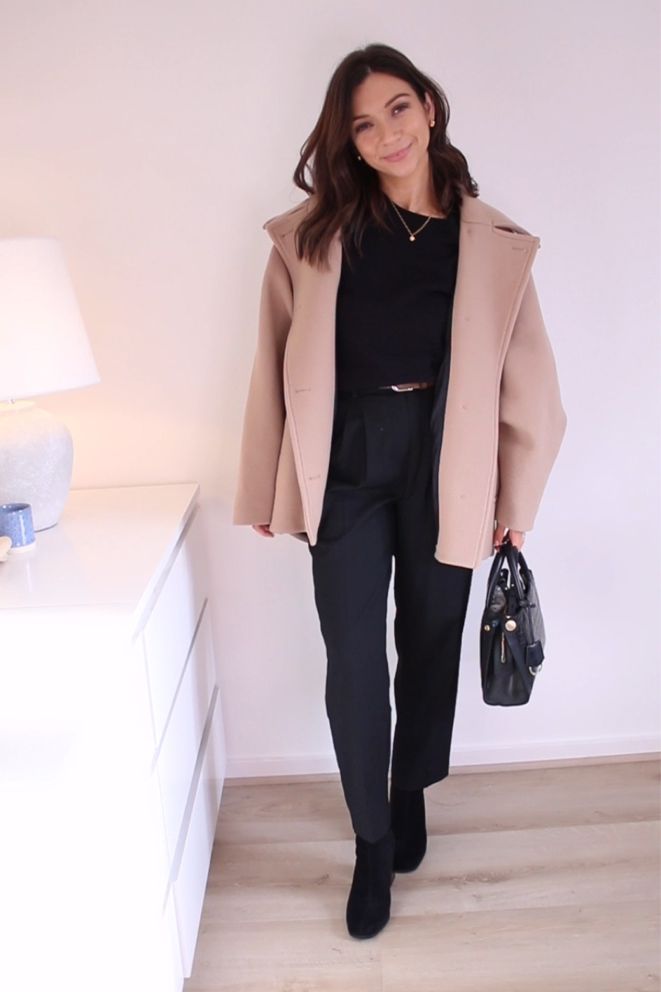 Workwear outfit ideas 

- petite outfits 
- workwear outfit ideas 
- office outfits 
- tailored trousers 
- ballet flats 



#LTKworkwear #LTKstyletip #LTKeurope