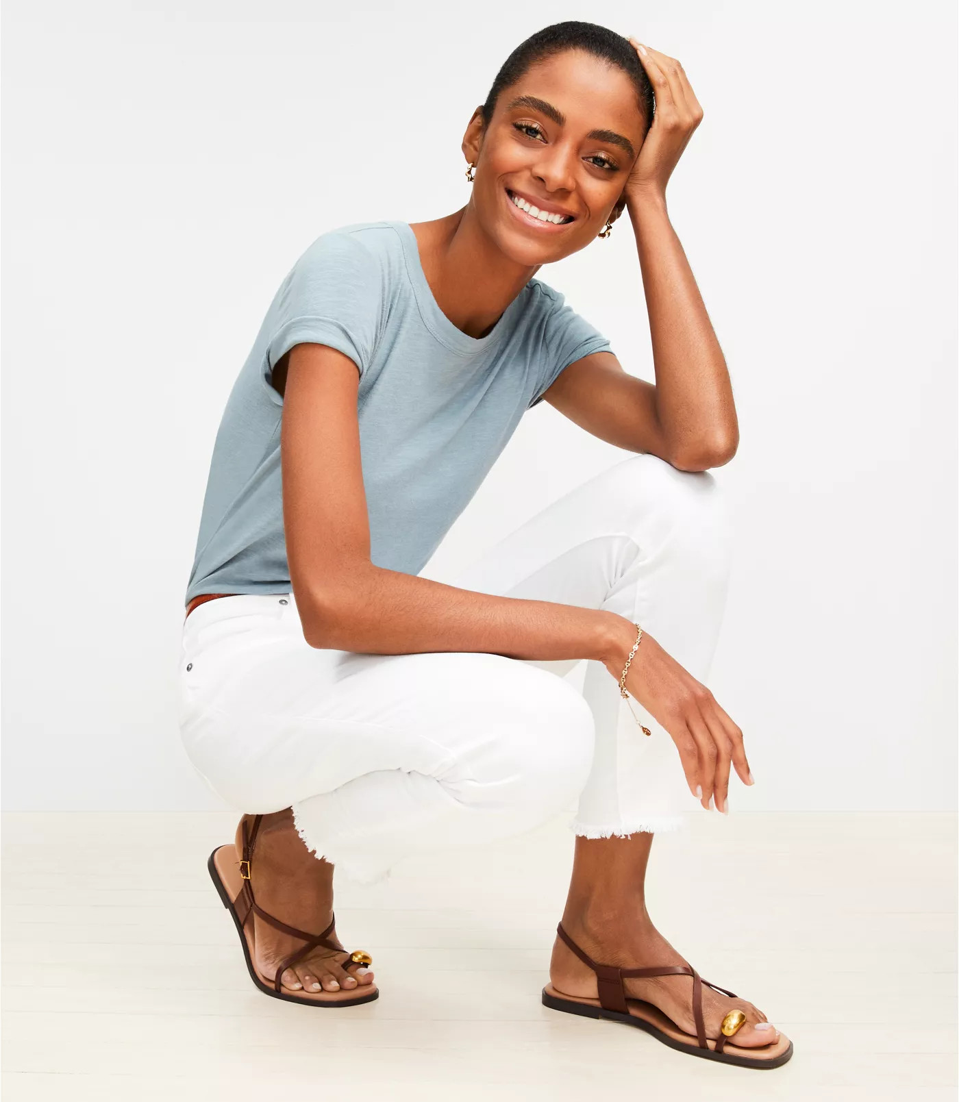 Curvy Frayed Skinny Jeans in White | LOFT | LOFT