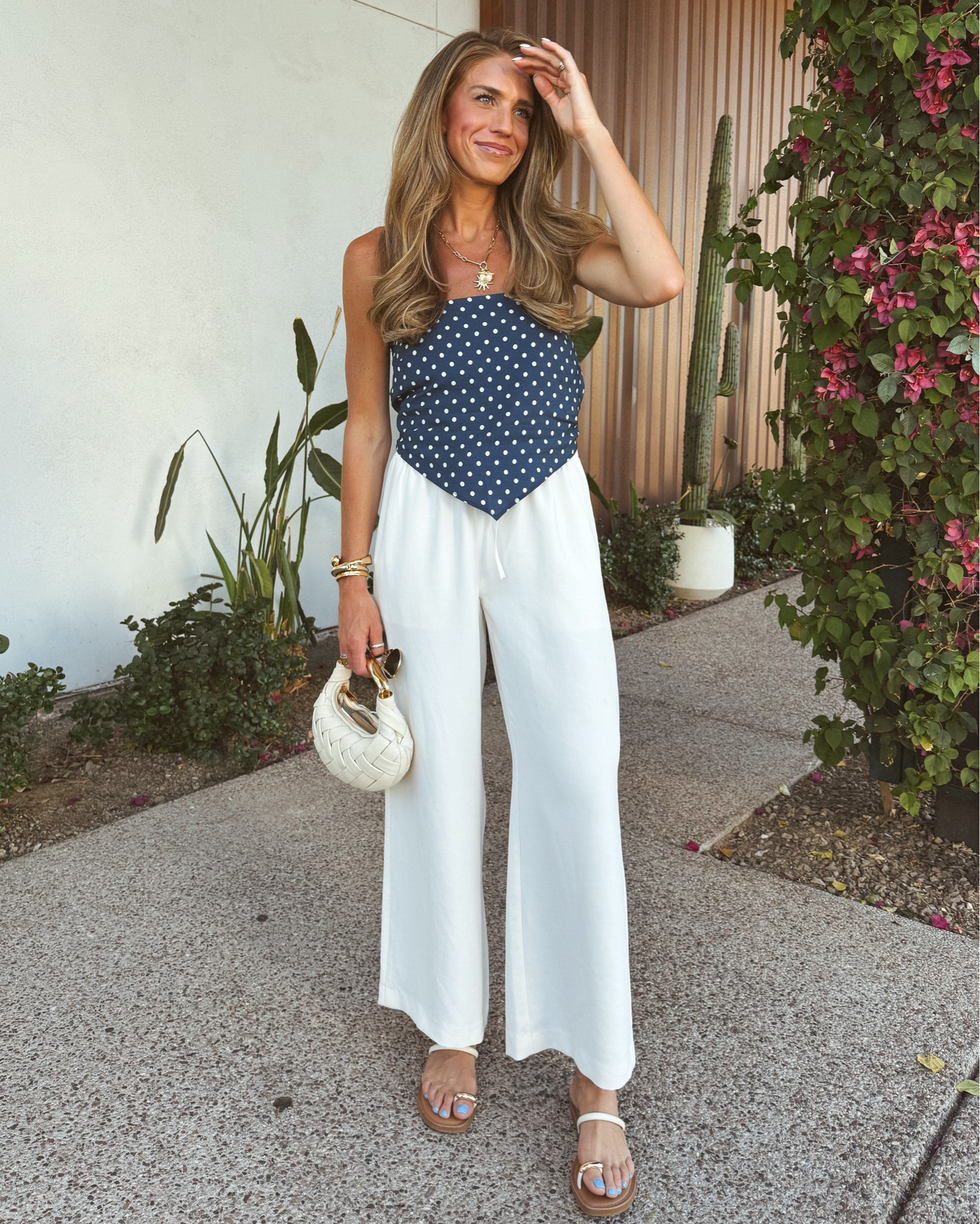 Scottsdale vacation outfit
Small in top
Small in bottoms 


Vacation outfit | white pants | spring outfits | aritzia | Abercrombie | tall girl friendly 


#LTKFestival #LTKTravel #LTKSeasonal